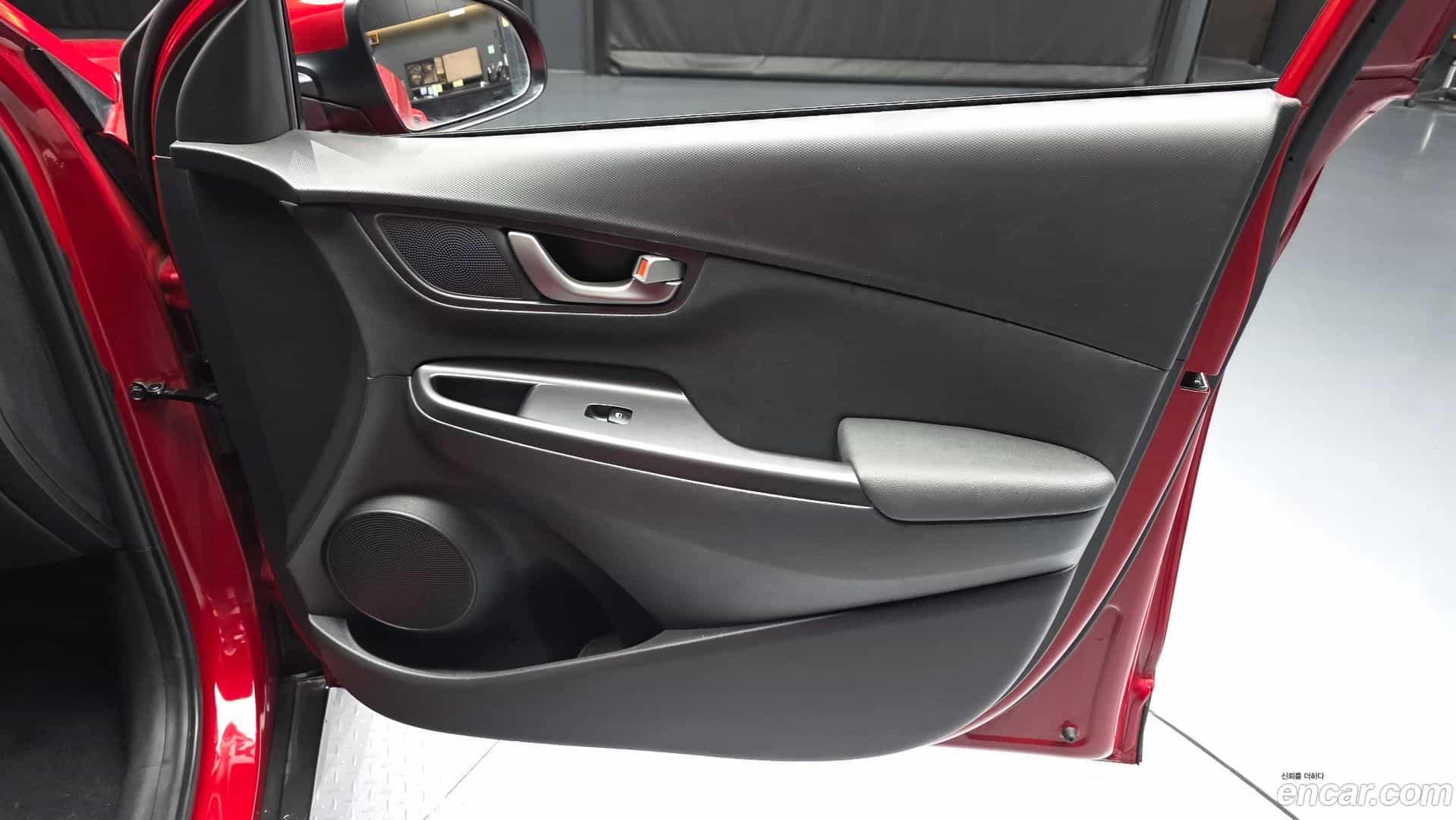 Kona Hyundai 2018.8-INNER-034