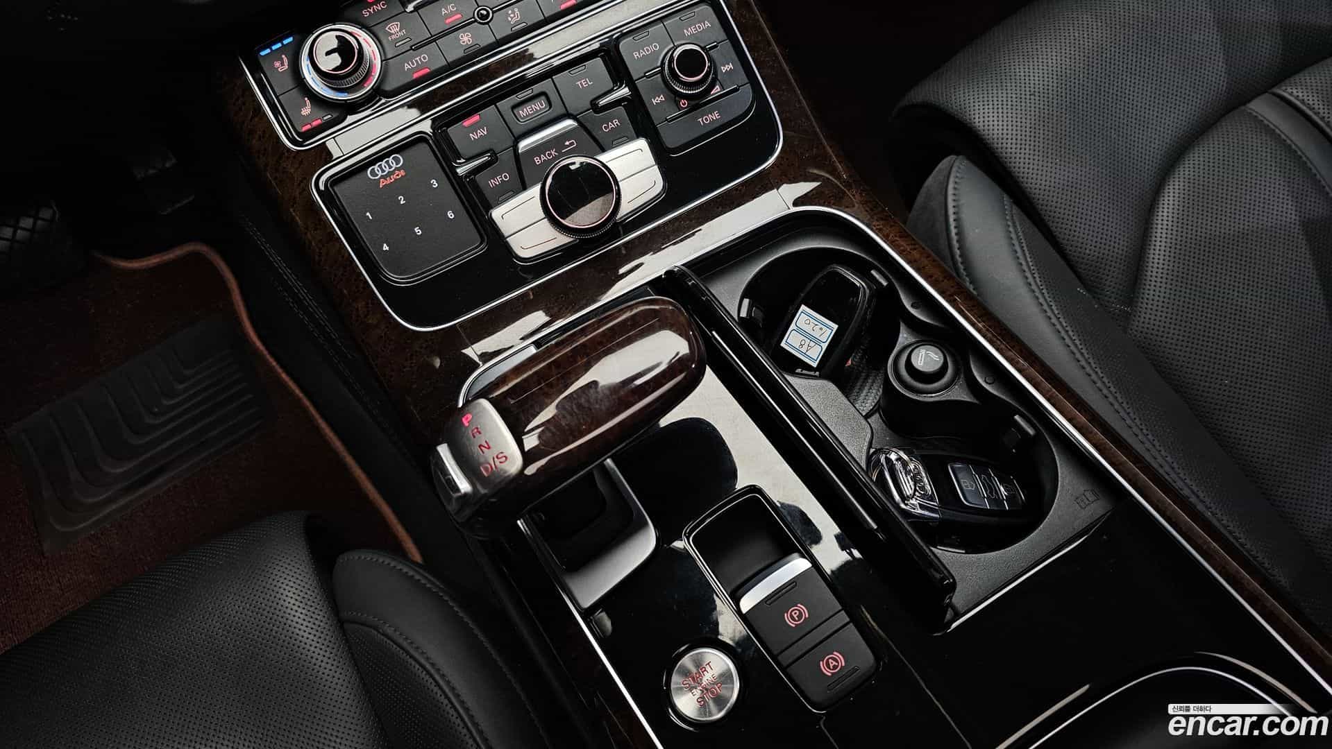 A8 Audi 2013.11-INNER-009