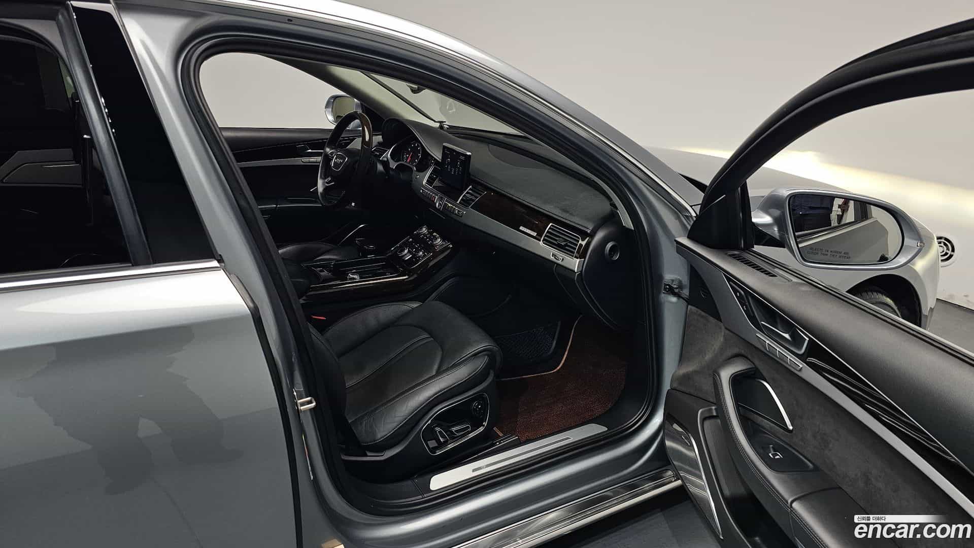 A8 Audi 2013.11-INNER-036