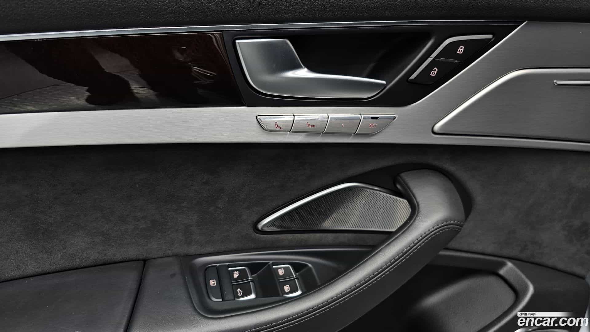 A8 Audi 2013.11-OPTION-040