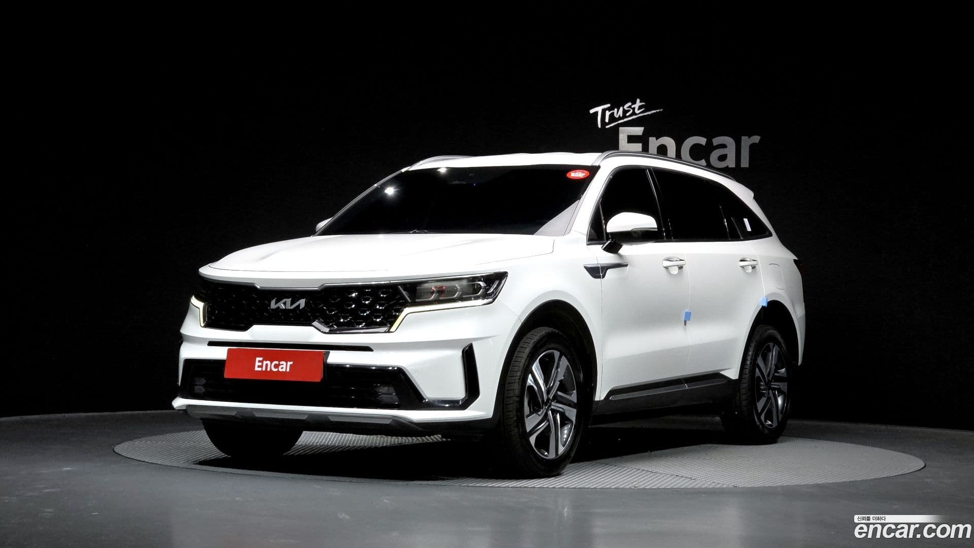 Main__Slider__Photo:Sorento Kia 2022.6-0