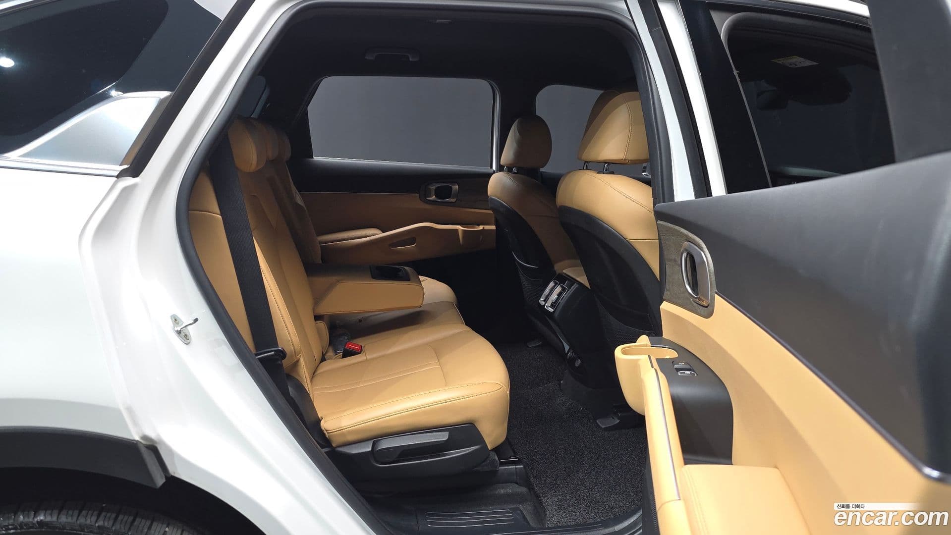 Main__Slider__Photo:Sorento Kia 2022.6-11