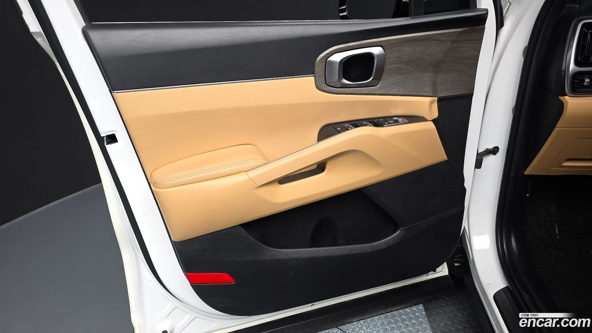Main__Slider__Photo:Sorento Kia 2022.6-23