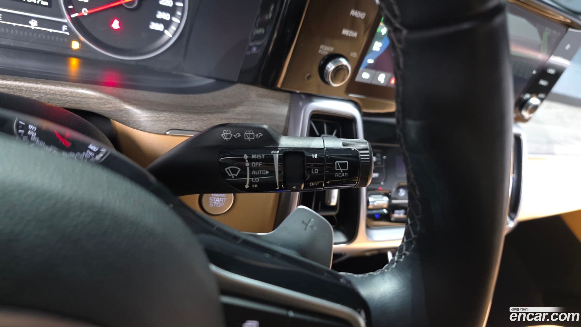Main__Slider__Photo:Sorento Kia 2022.6-28