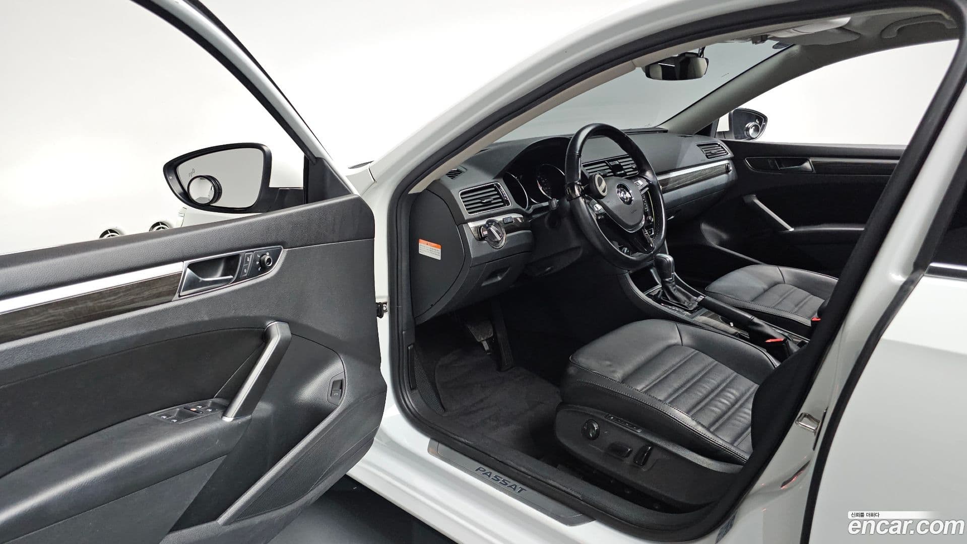 Main__Slider__Photo:Passat Volkswagen 2018.11-9