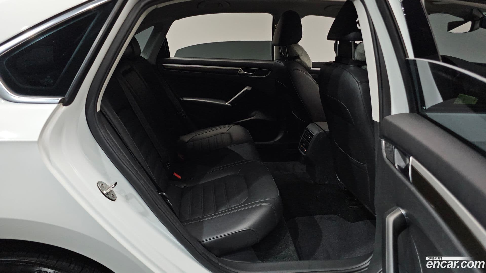 Main__Slider__Photo:Passat Volkswagen 2018.11-10
