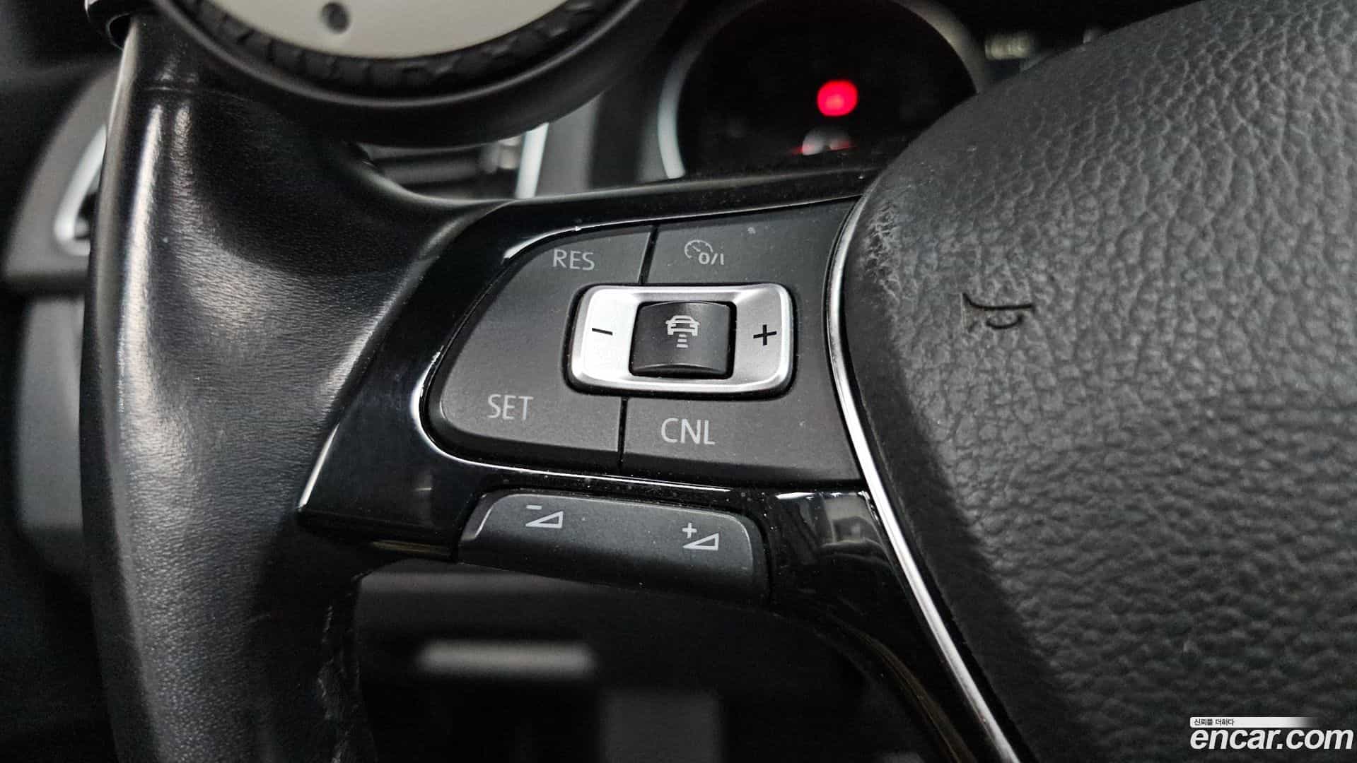 Passat Volkswagen 2018.11-OPTION-022