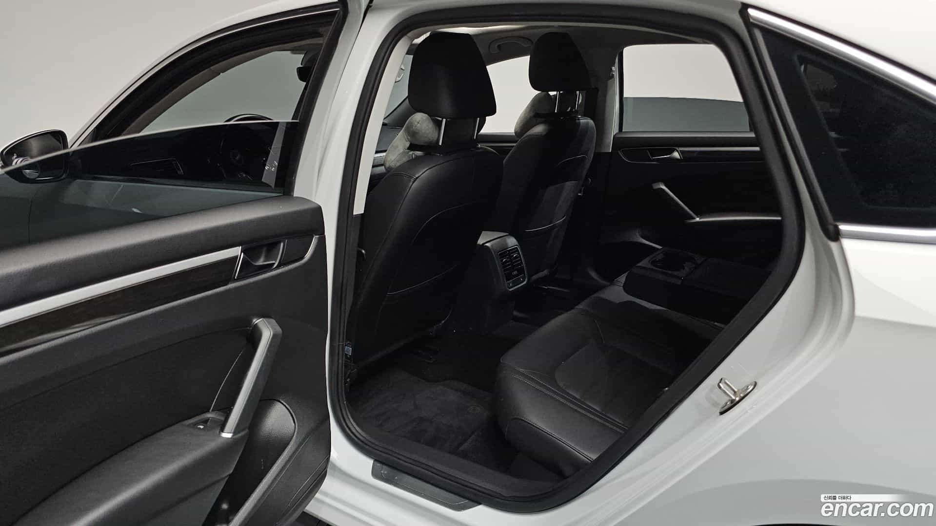 Passat Volkswagen 2018.11-INNER-036