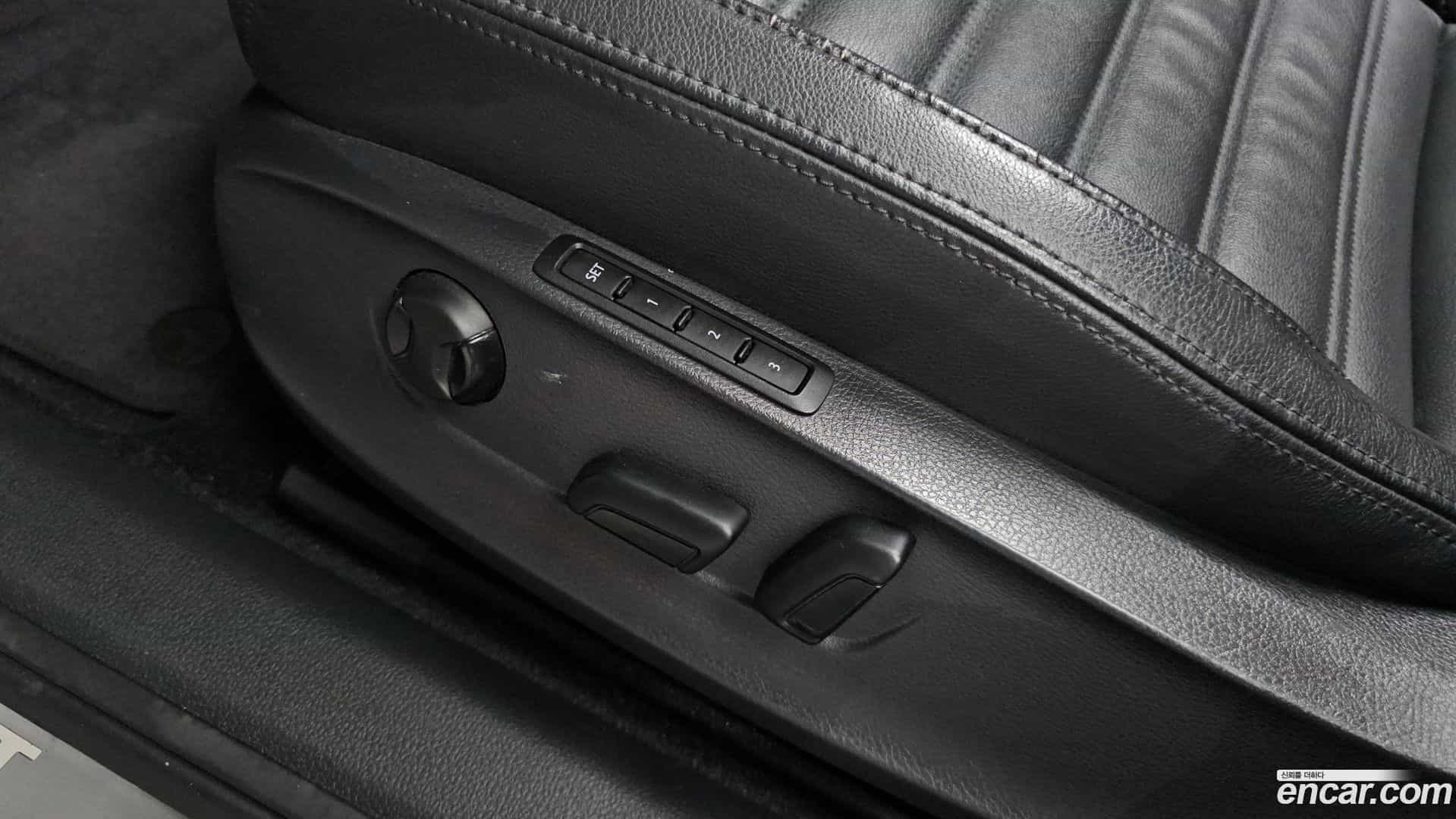 Passat Volkswagen 2018.11-OPTION-044