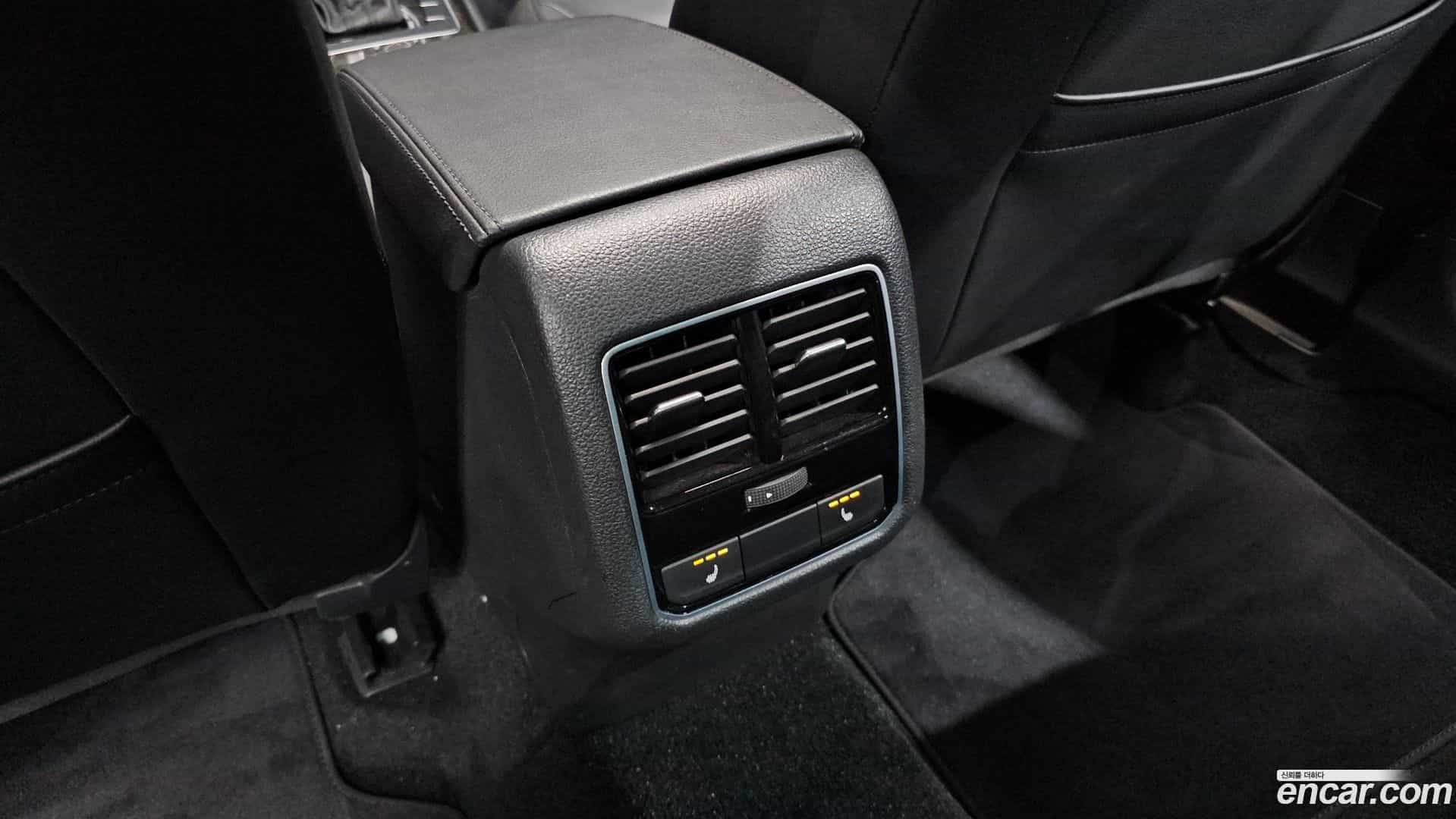 Passat Volkswagen 2018.11-OPTION-045