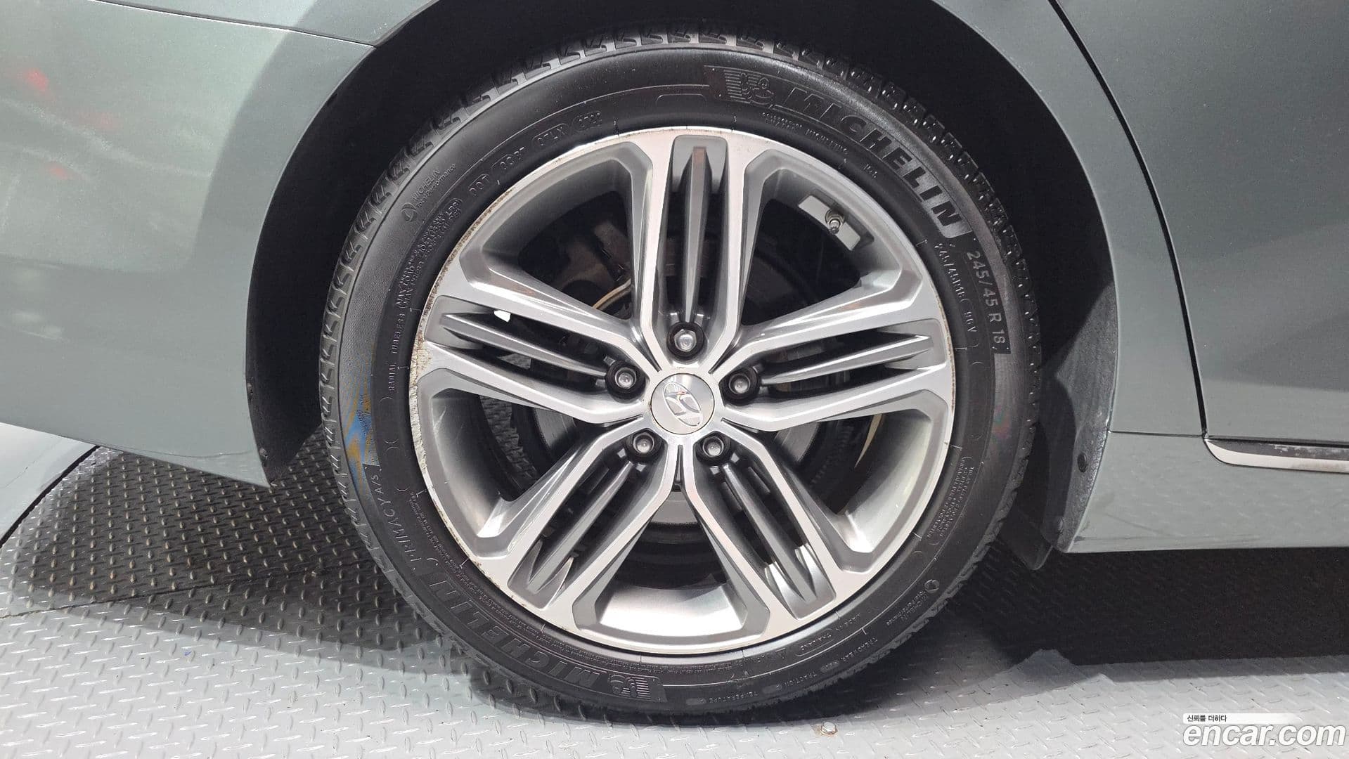 Main__Slider__Photo:Grandeur Hyundai 2017.3-4