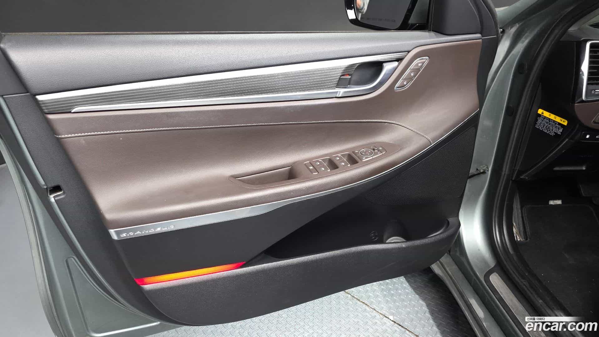 Grandeur Hyundai 2017.3-INNER-034