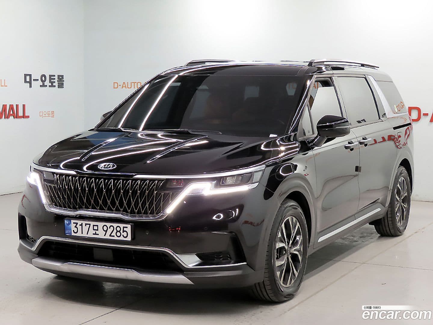 Main__Slider__Photo:Canival Kia 2021.3-0
