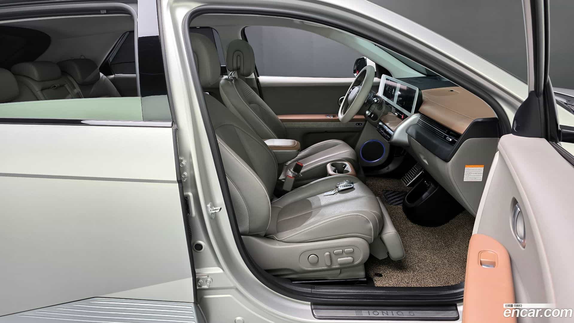 Ioniq5 Hyundai 2021.5-INNER-036