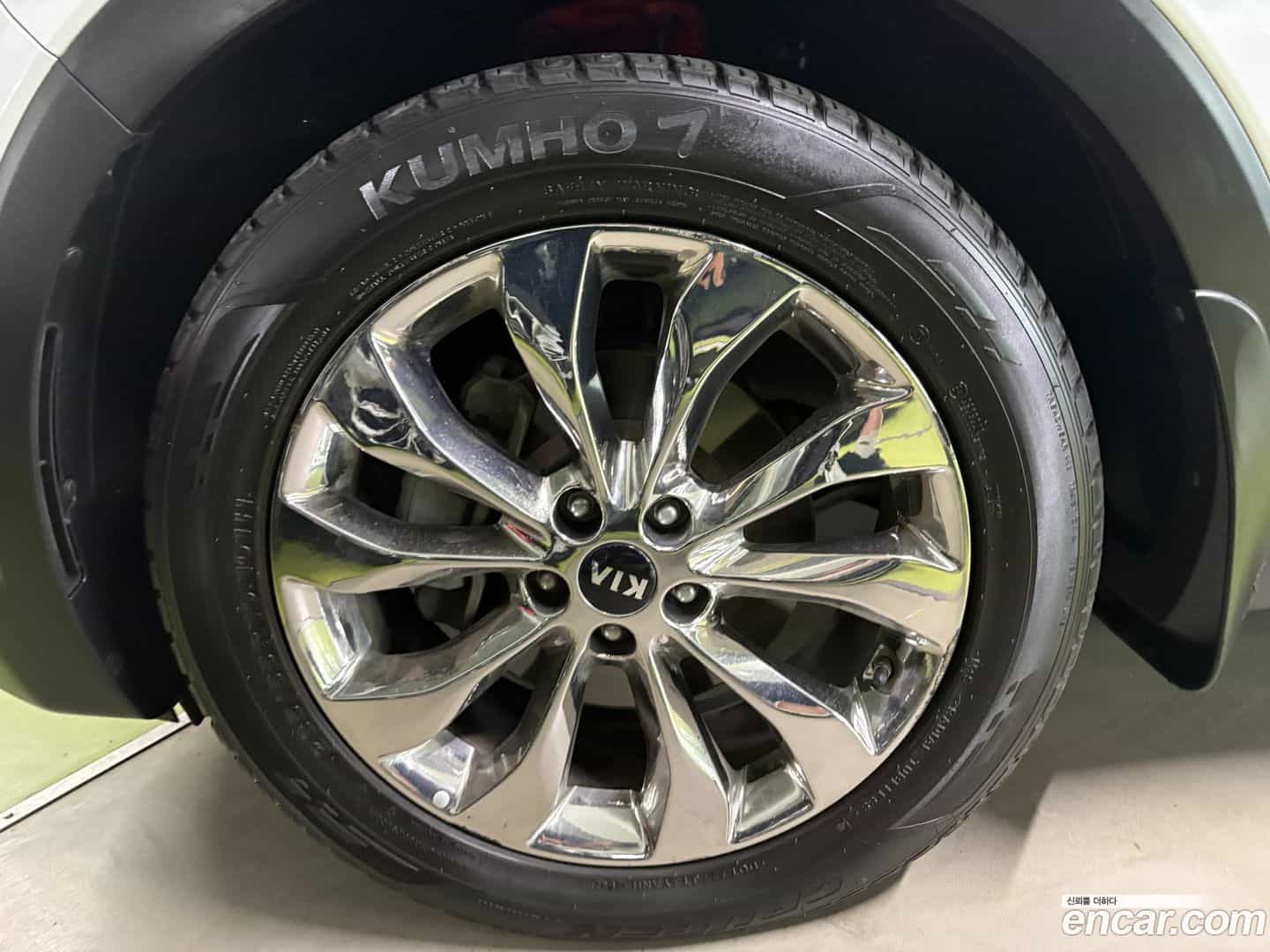 Sorento Kia 2019.1-OUTER-005