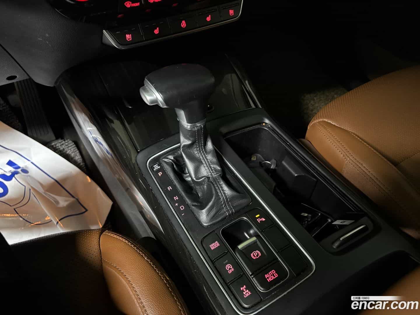 Sorento Kia 2019.1-INNER-009