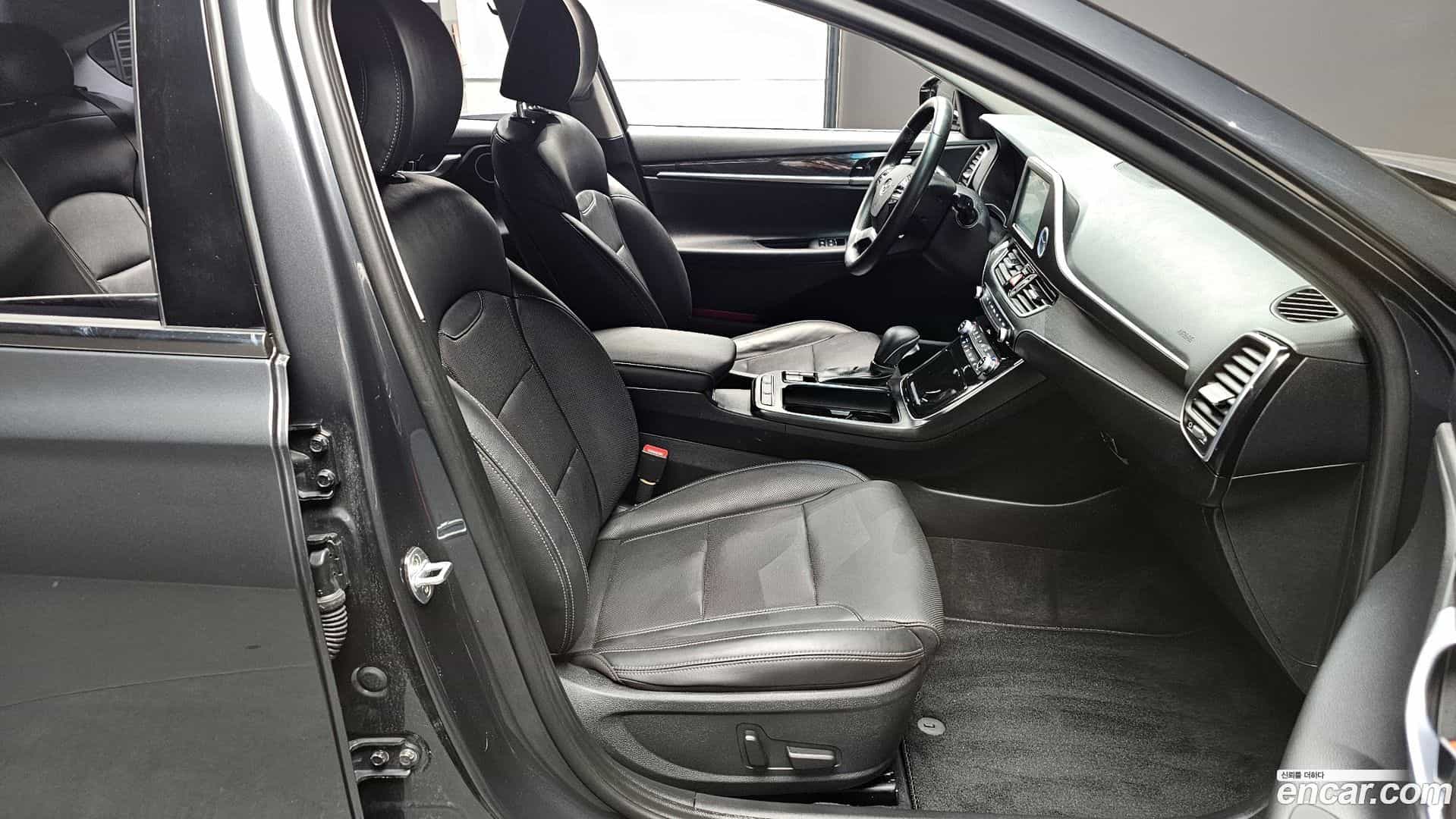 Grandeur Hyundai 2017.5-INNER-010