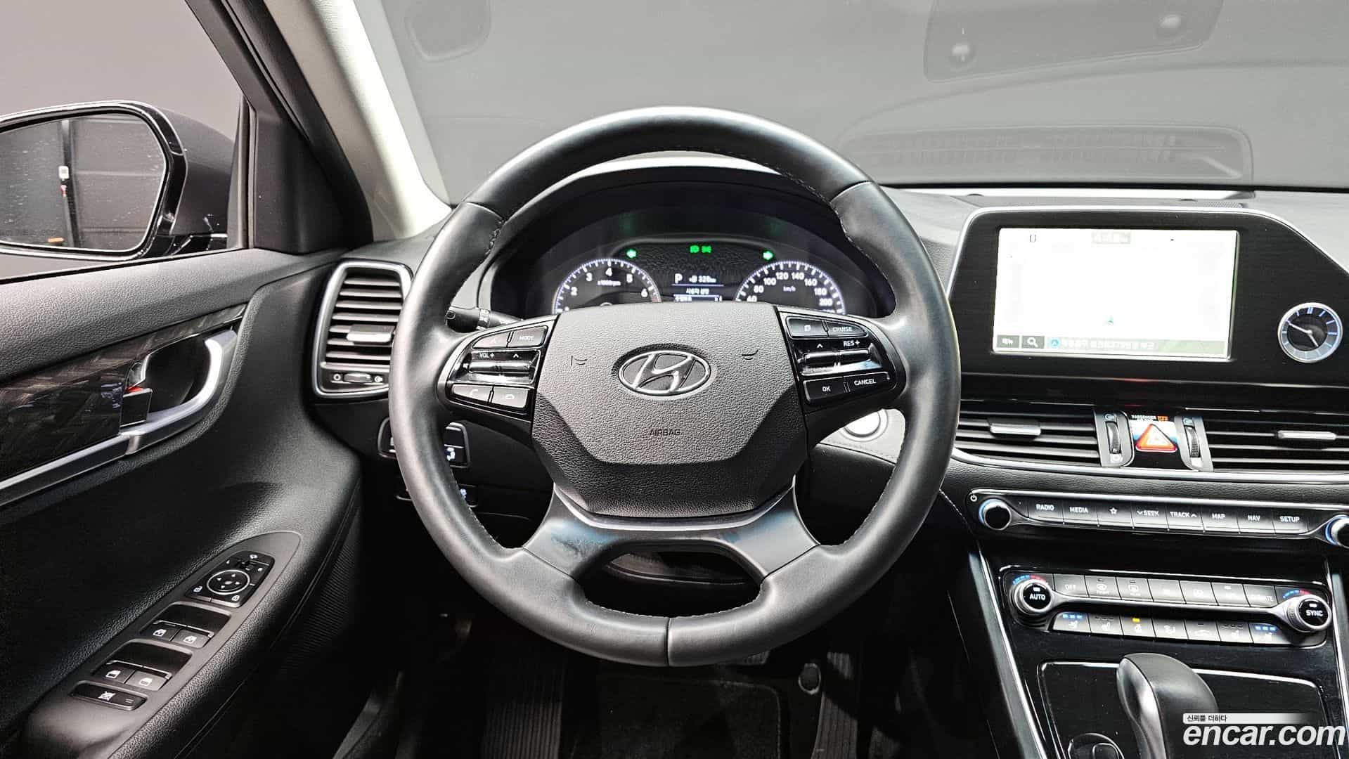 Grandeur Hyundai 2017.5-OPTION-017