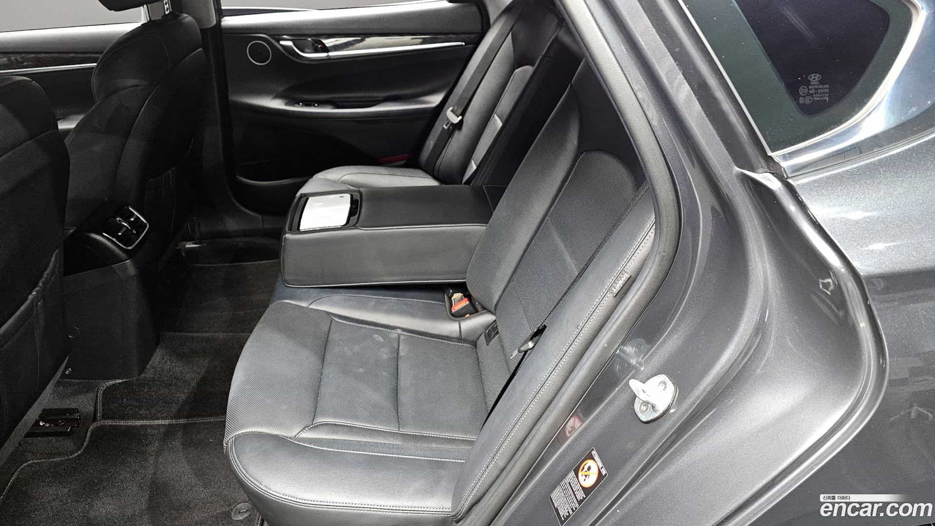 Grandeur Hyundai 2017.5-INNER-036