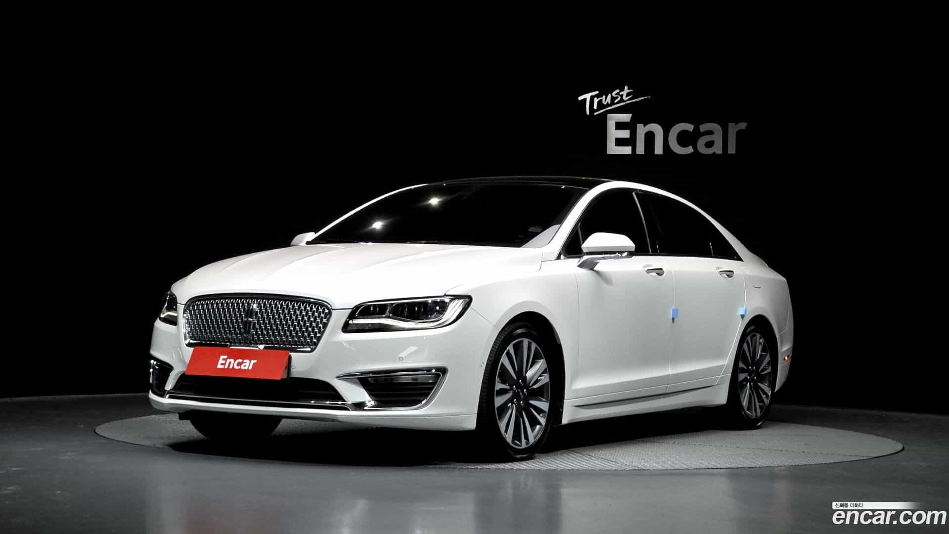 MKZ Lincoln 2018.3-OUTER-001