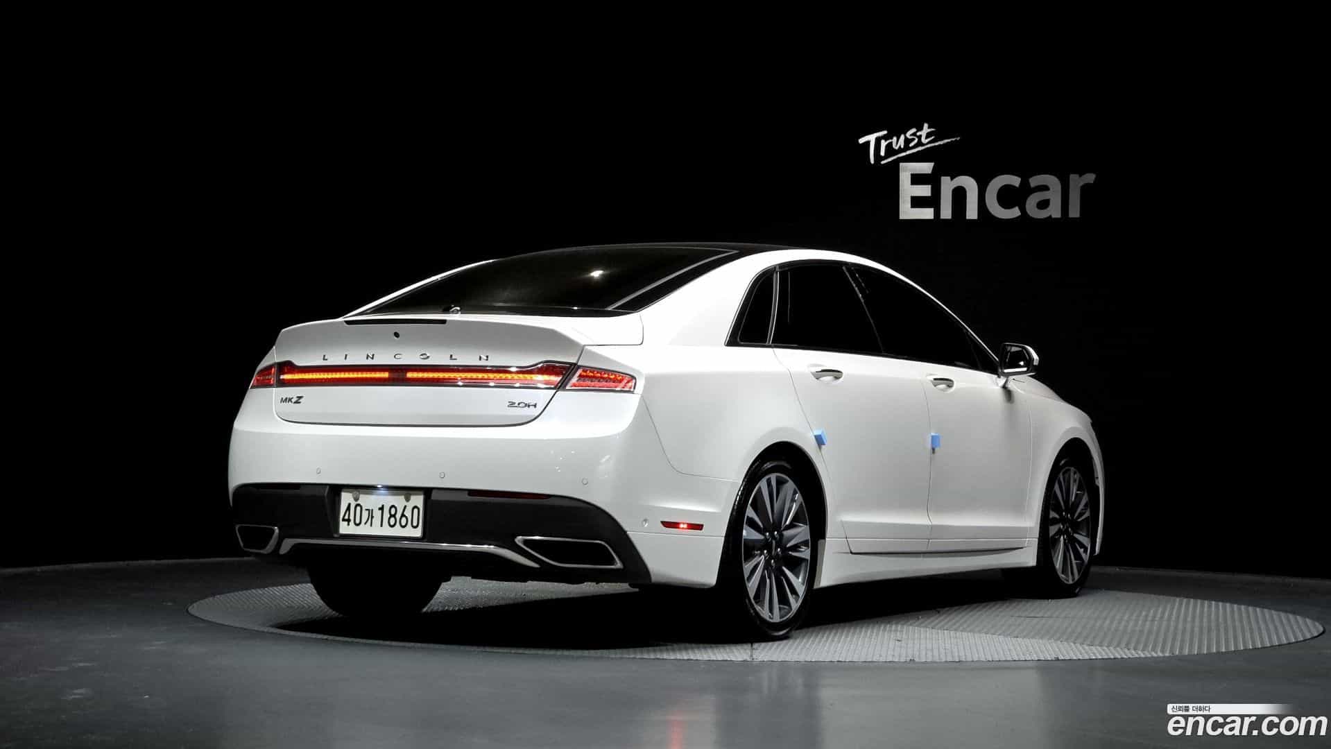MKZ Lincoln 2018.3-OUTER-002