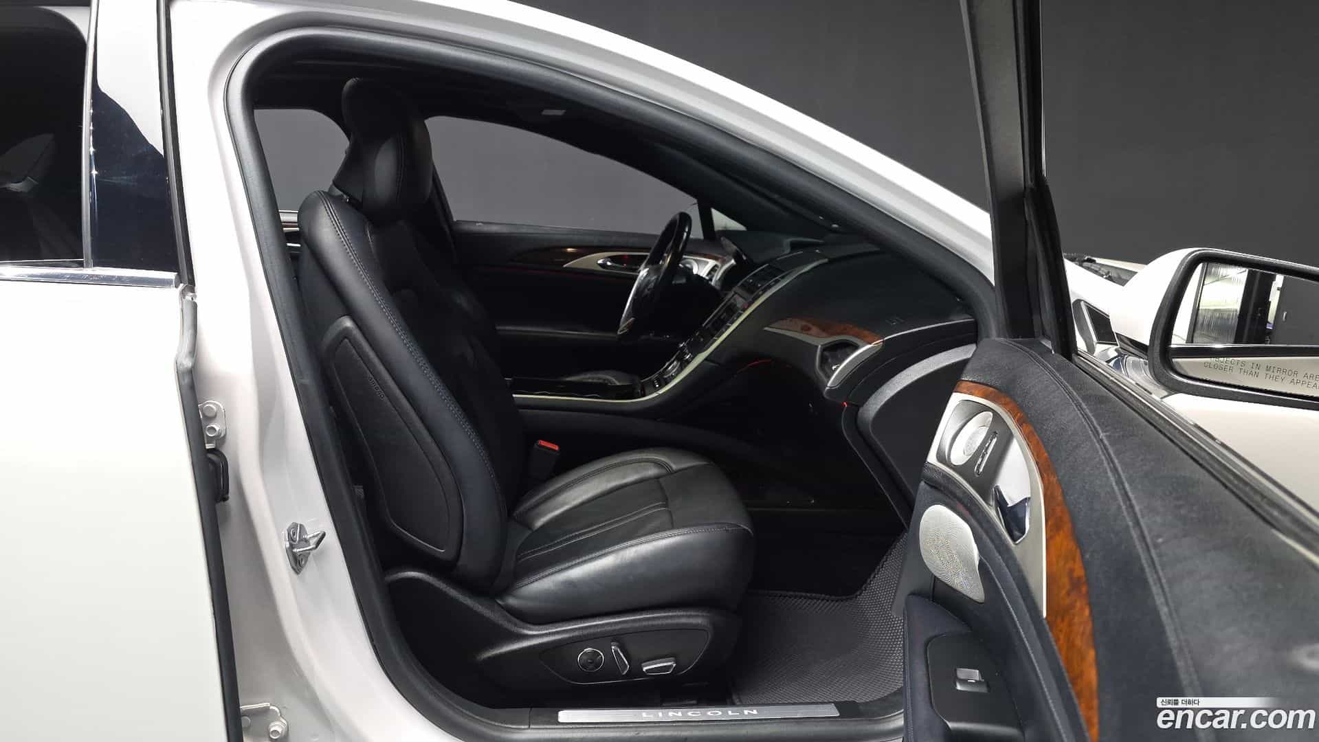 MKZ Lincoln 2018.3-OPTION-015