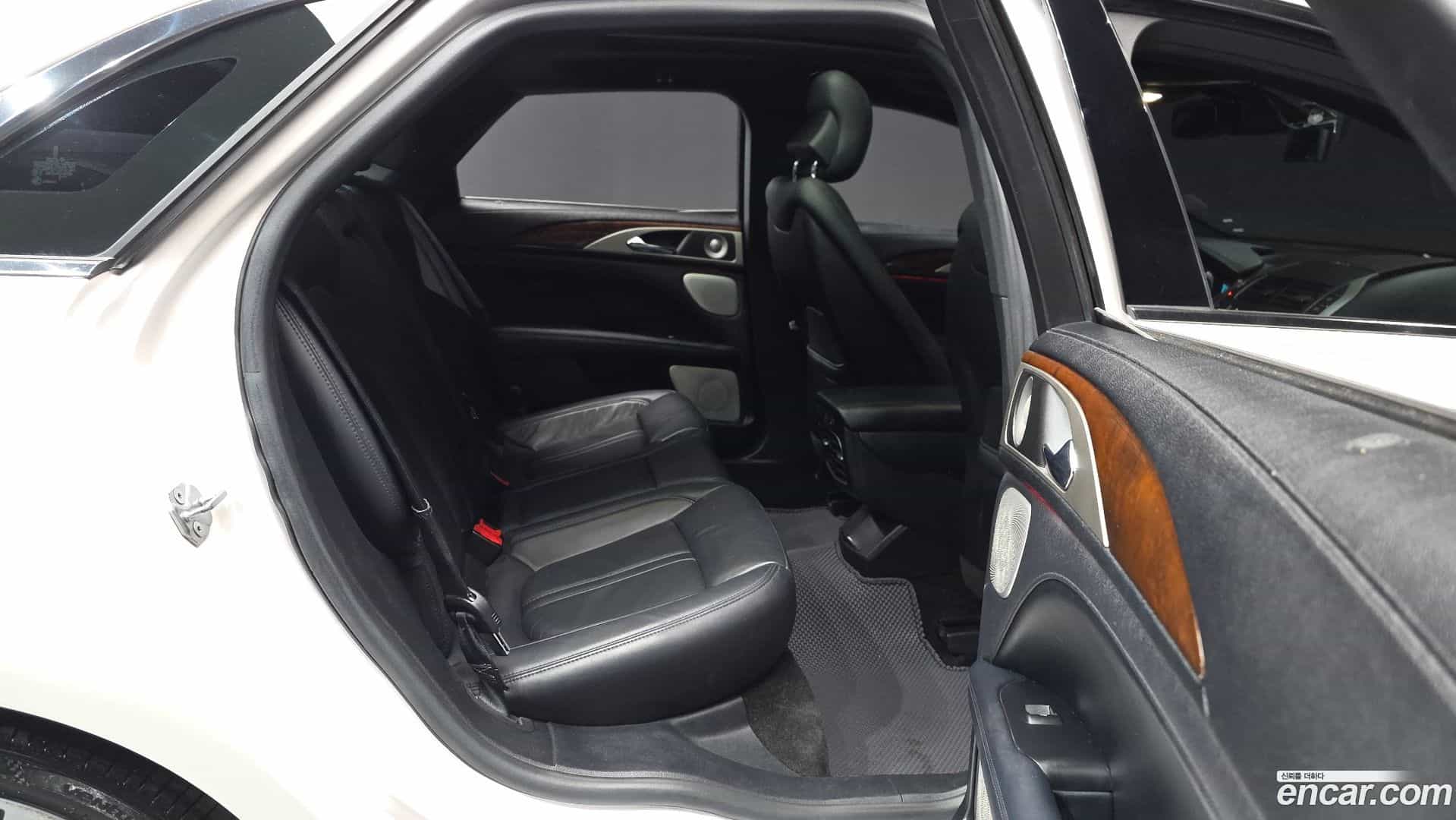 MKZ Lincoln 2018.3-OPTION-016