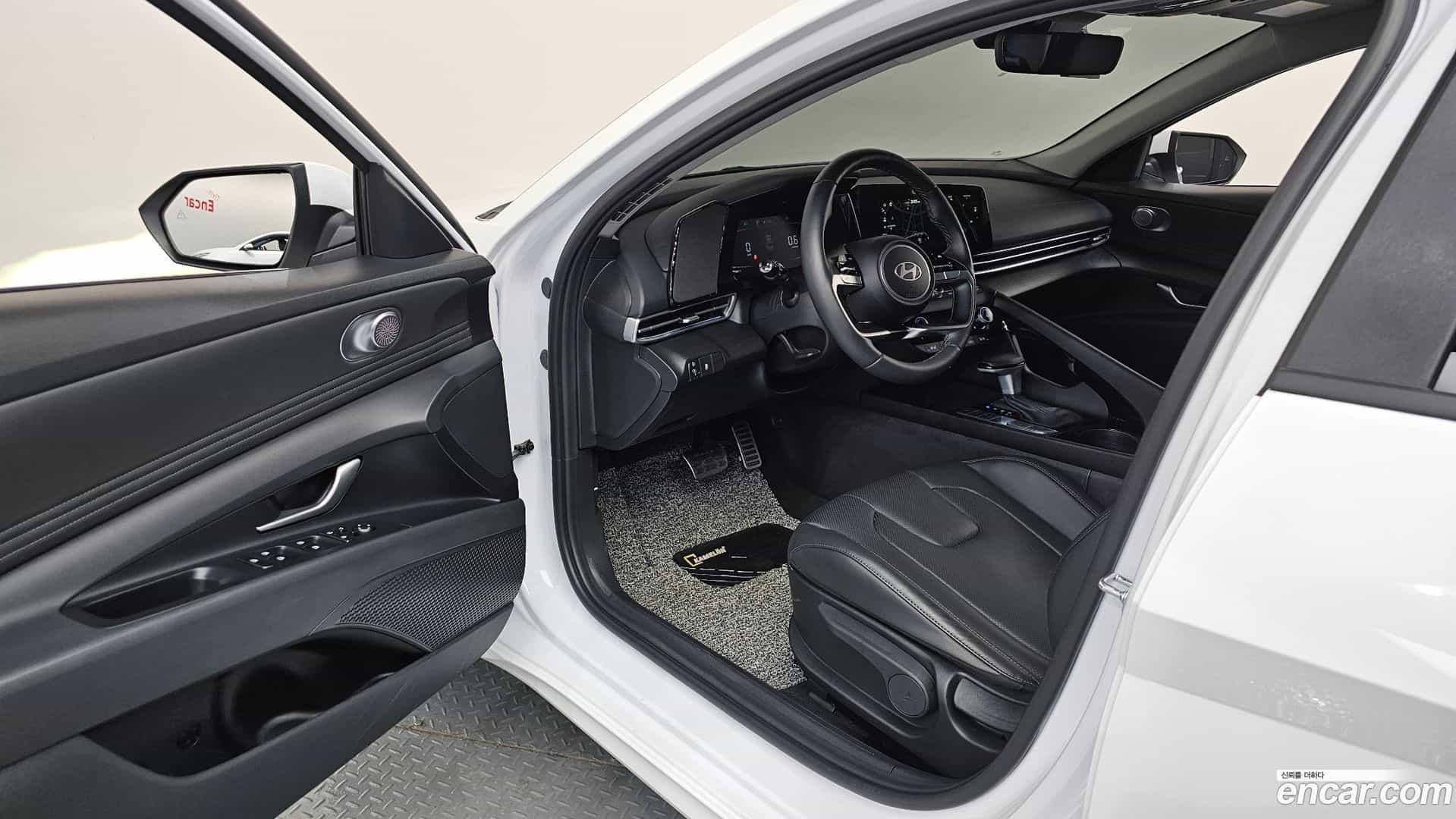 AVANTE Hyundai 2025.2-INNER-010
