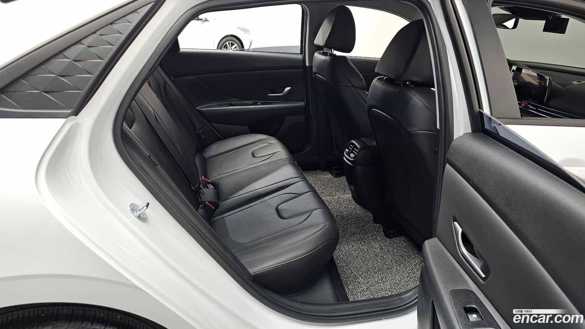 AVANTE Hyundai 2025.2-OPTION-015