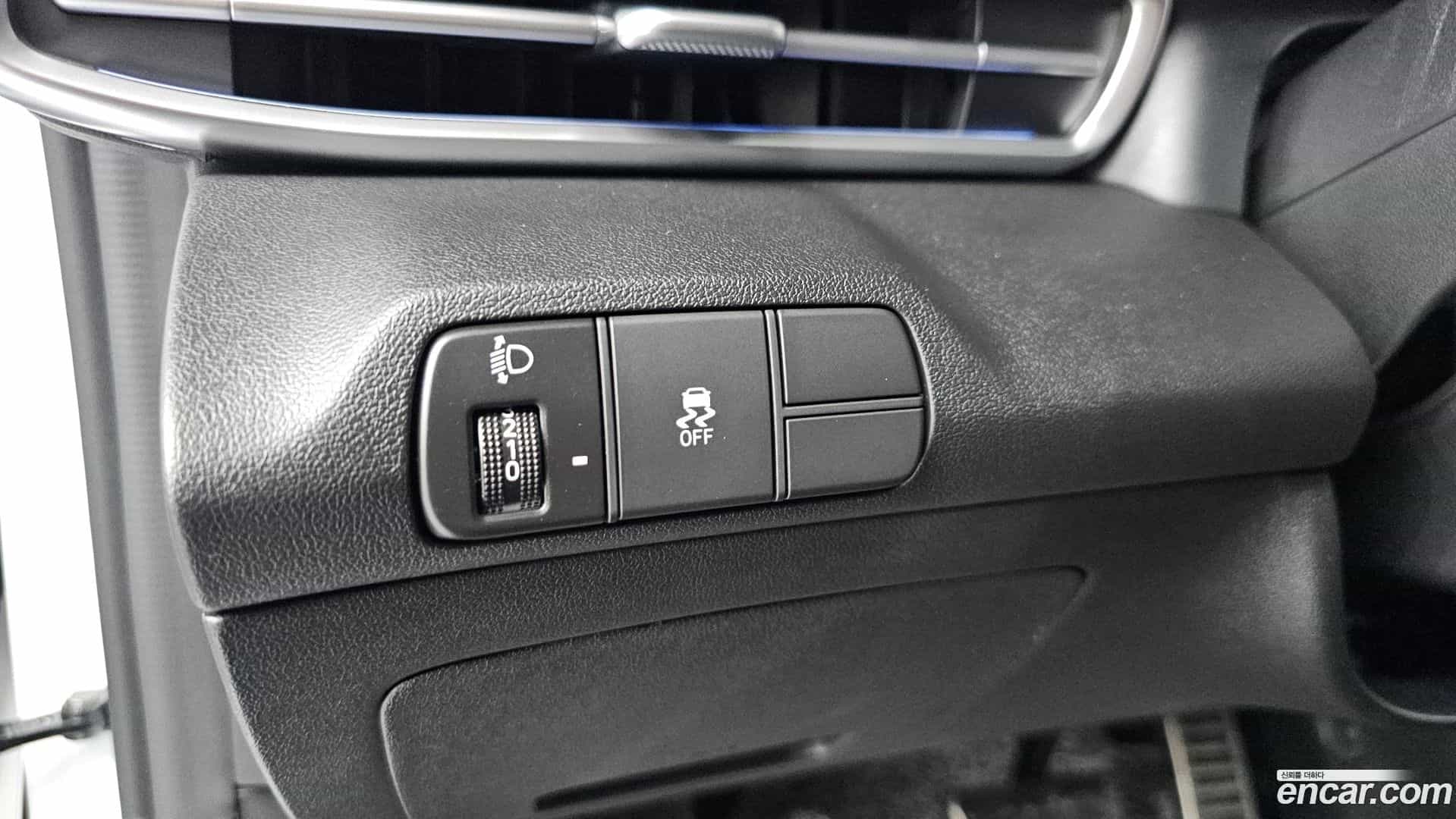 AVANTE Hyundai 2025.2-OPTION-023