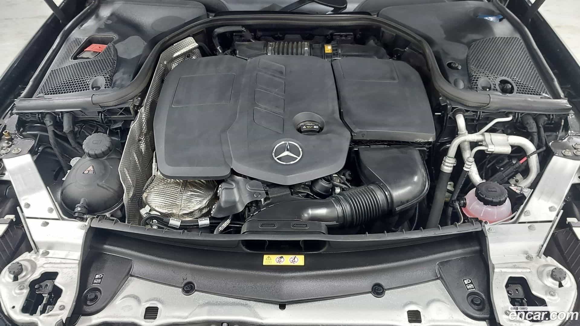 E-Class Mercedes-Benz 2022.11-OUTER-006