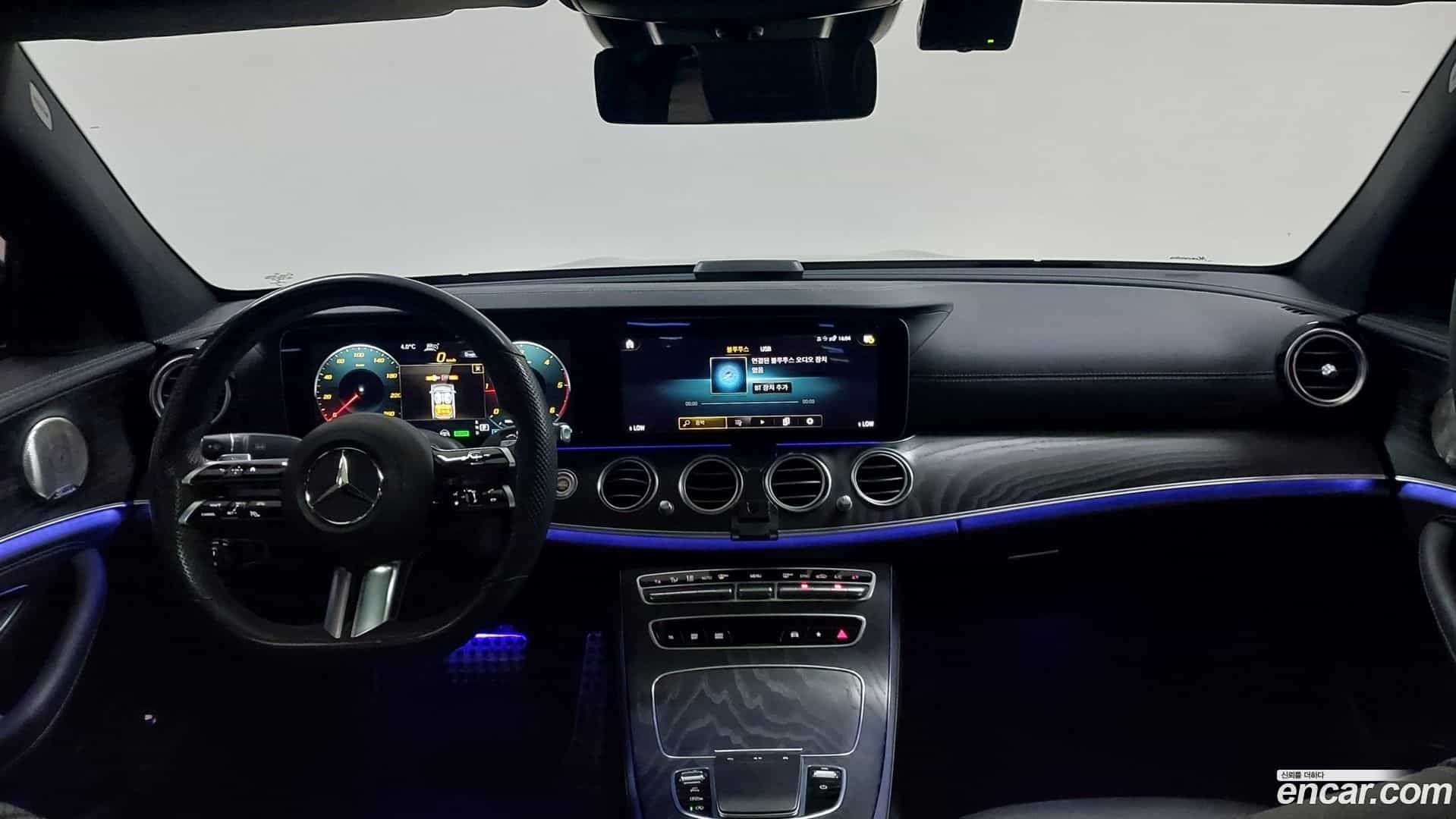 E-Class Mercedes-Benz 2022.11-INNER-007