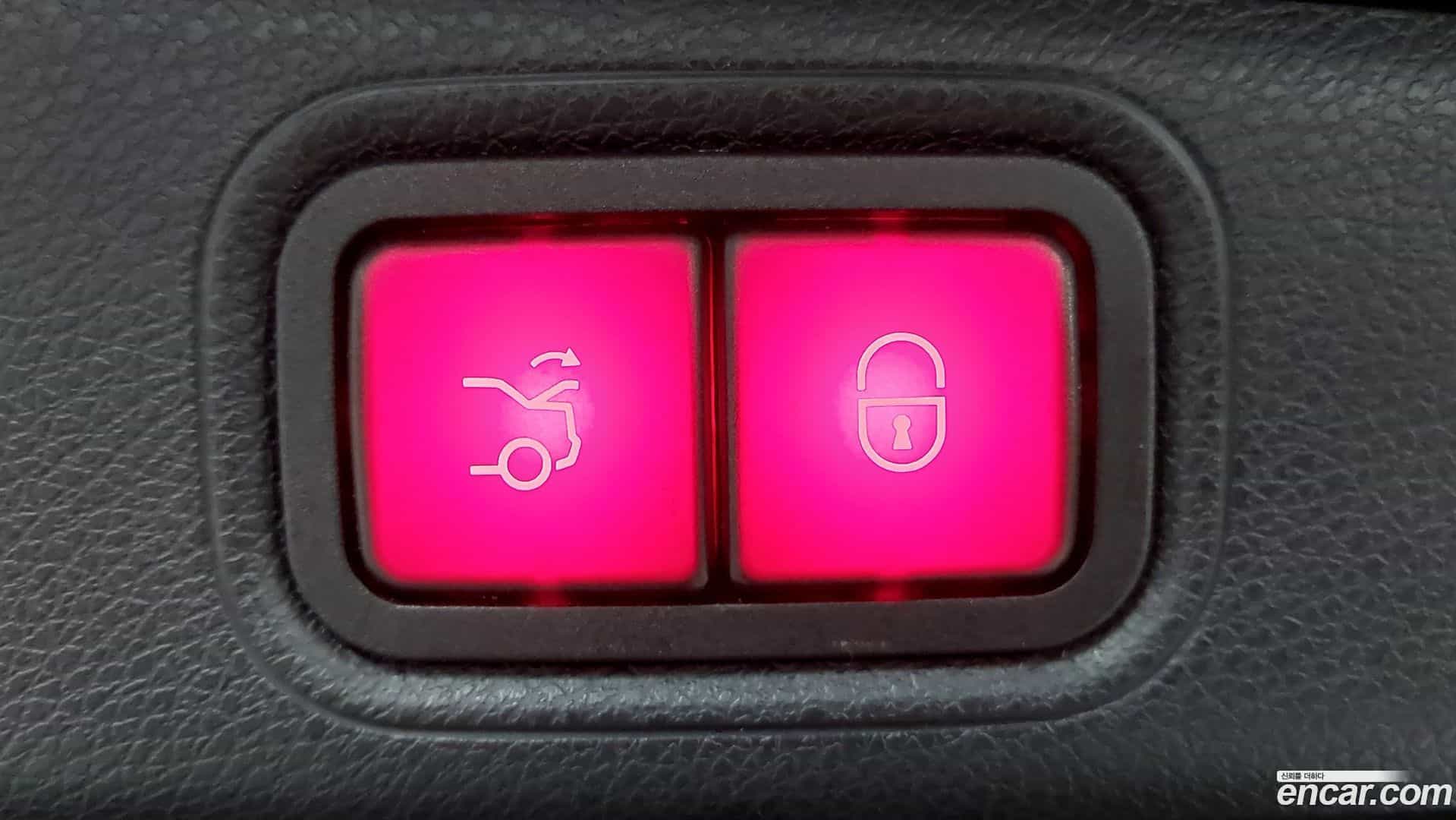 E-Class Mercedes-Benz 2022.11-OPTION-024