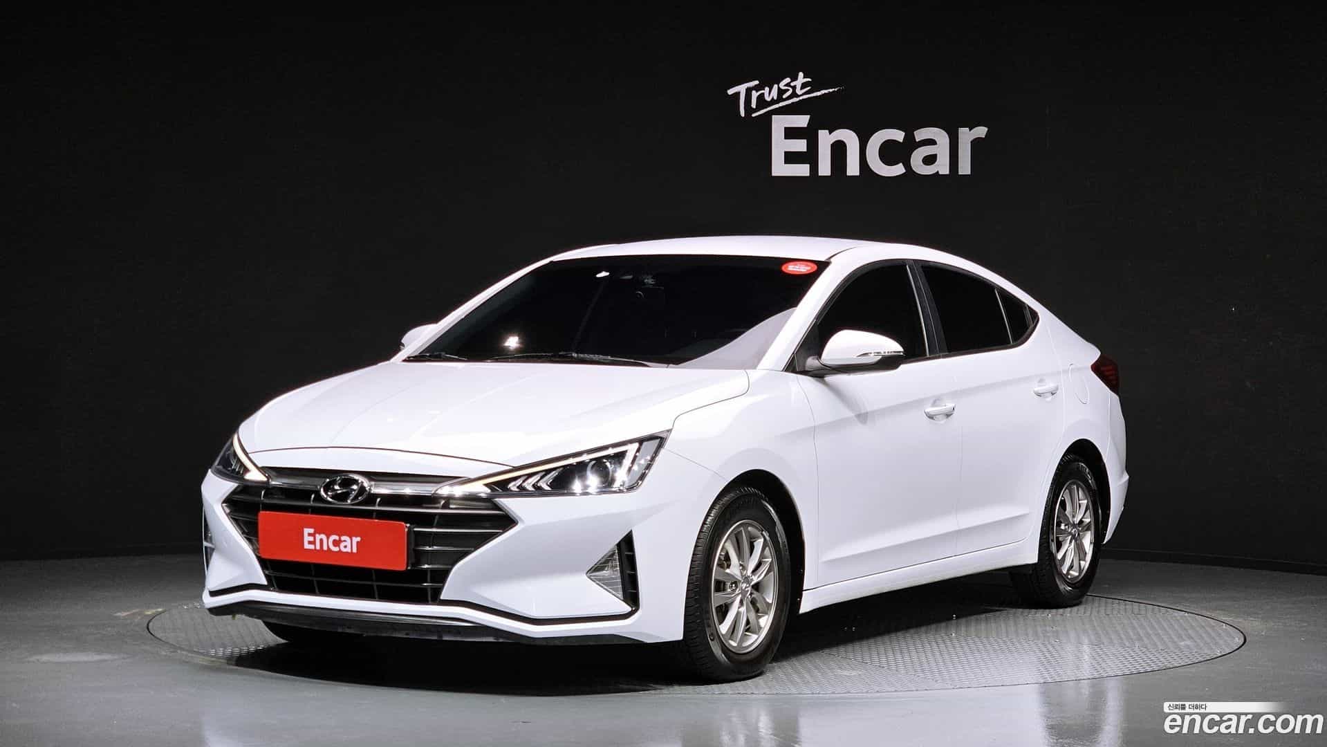 AVANTE Hyundai 2019.1-OUTER-001