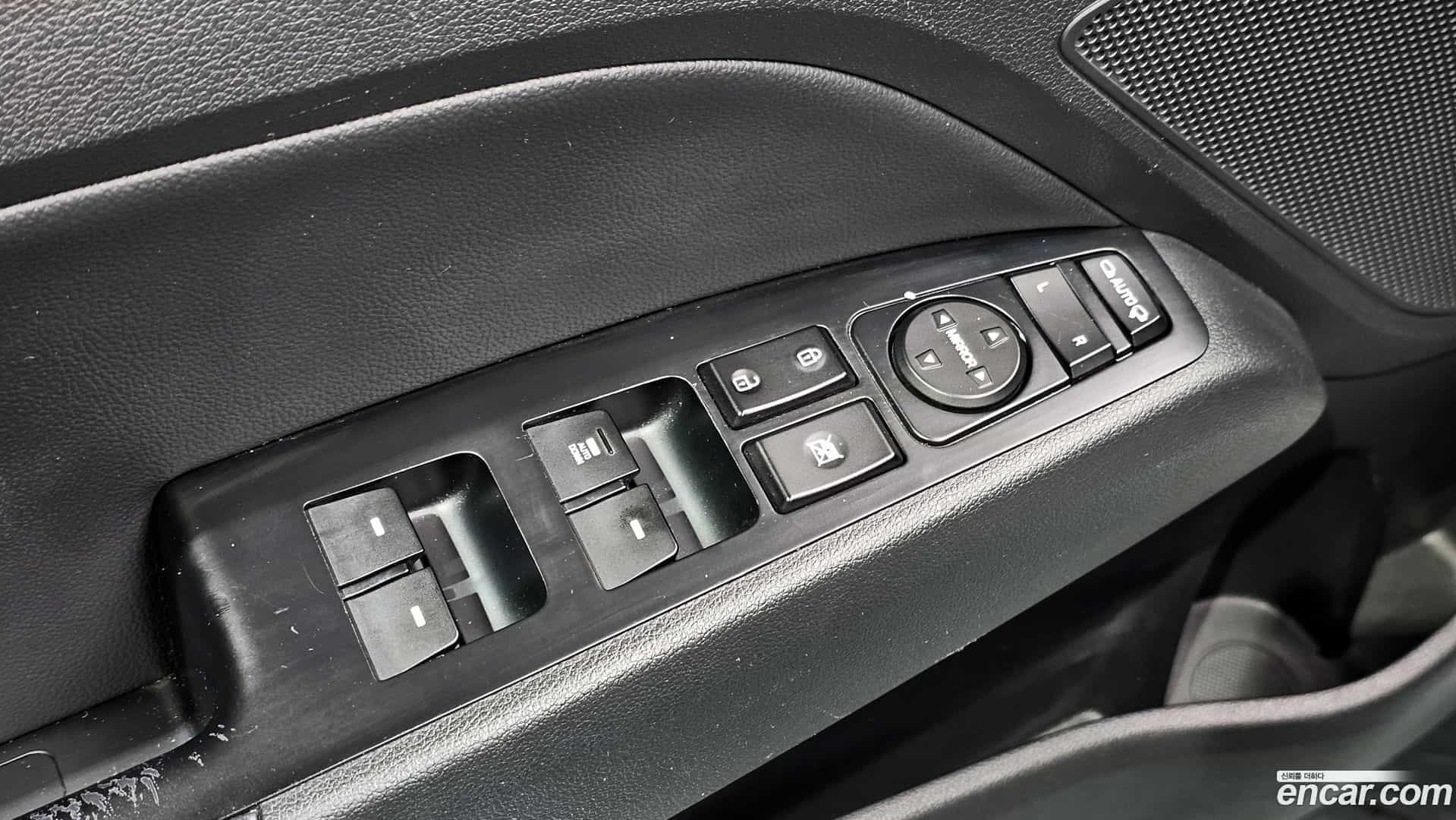 AVANTE Hyundai 2019.1-OPTION-023
