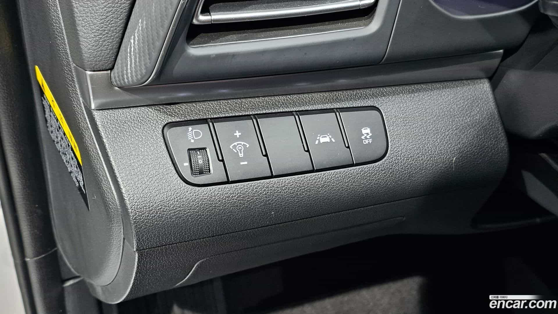 AVANTE Hyundai 2019.1-OPTION-024