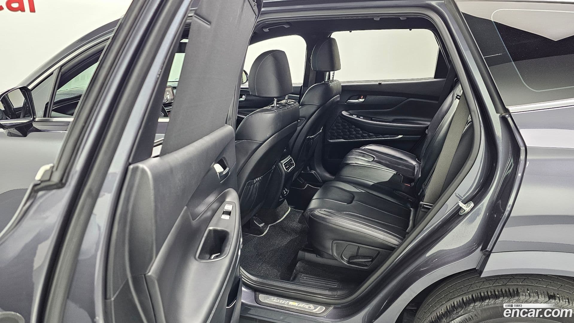 Main__Slider__Photo:Santafe Hyundai 2021.1-30