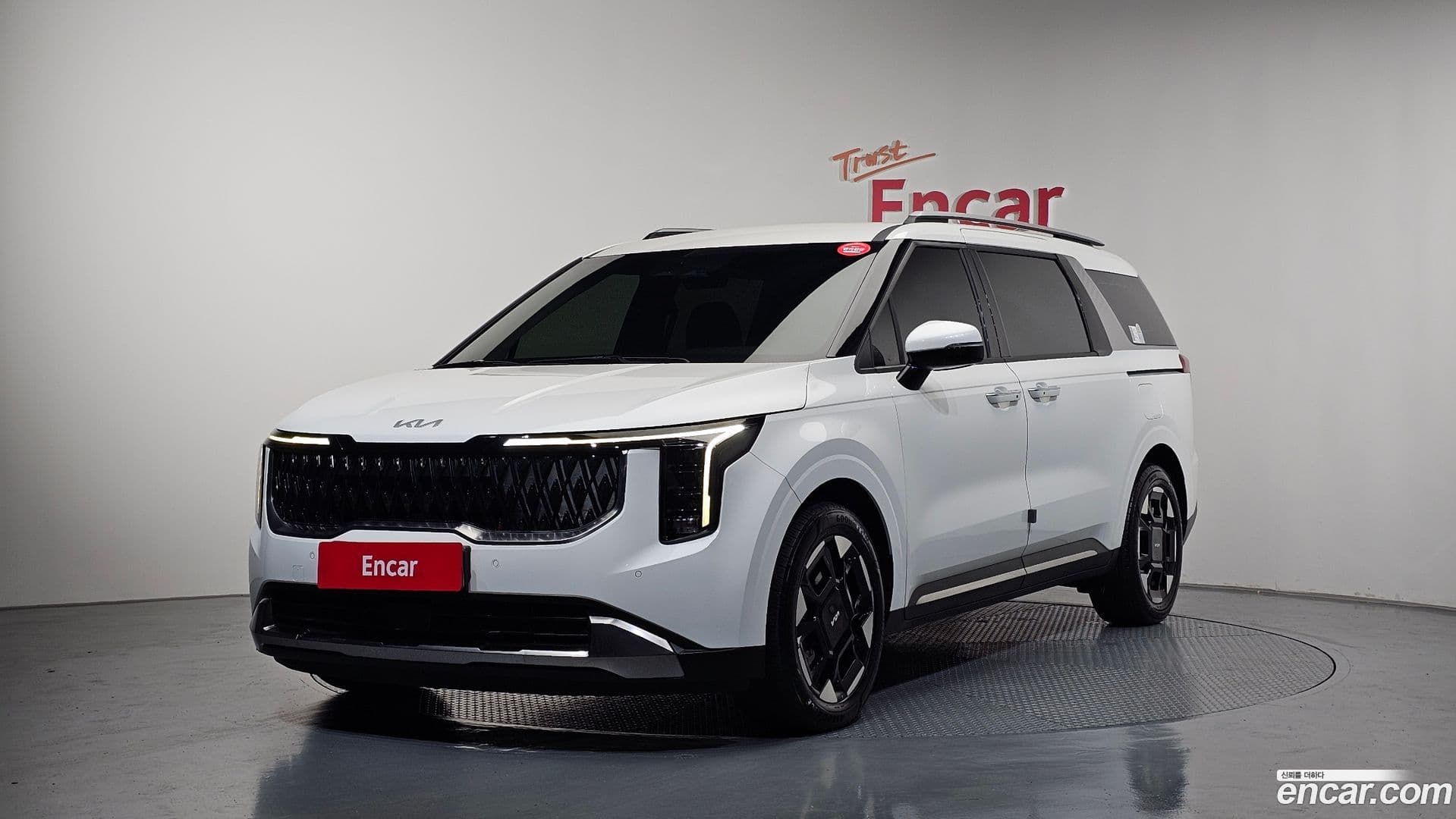 Main__Slider__Photo:Canival Kia 2024.2-0