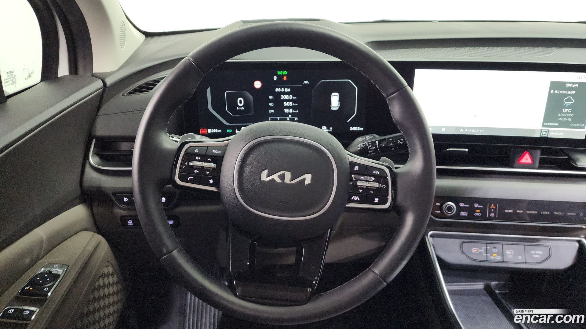 Main__Slider__Photo:Canival Kia 2024.2-11