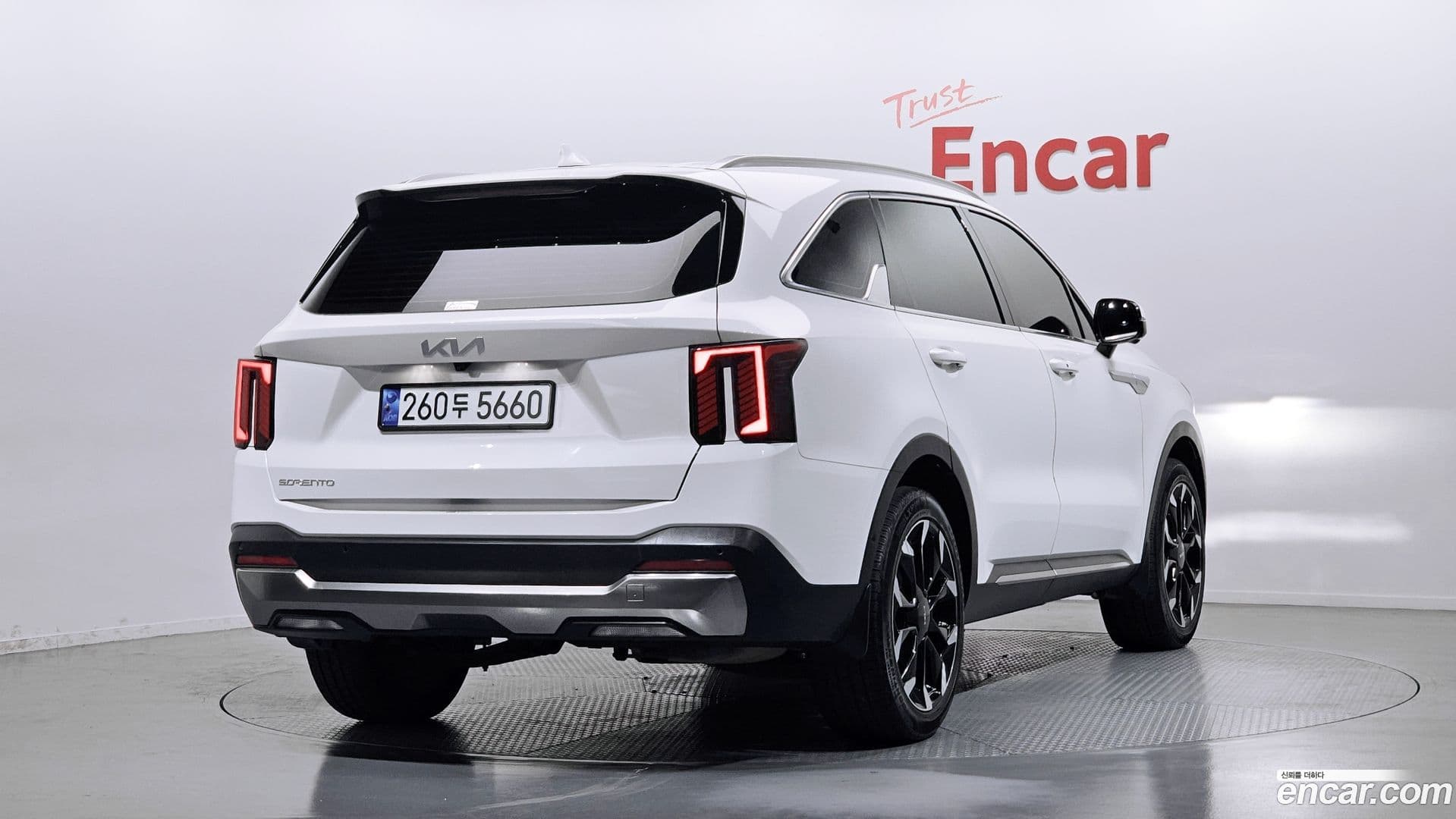 Main__Slider__Photo:Sorento Kia 2024.9-1