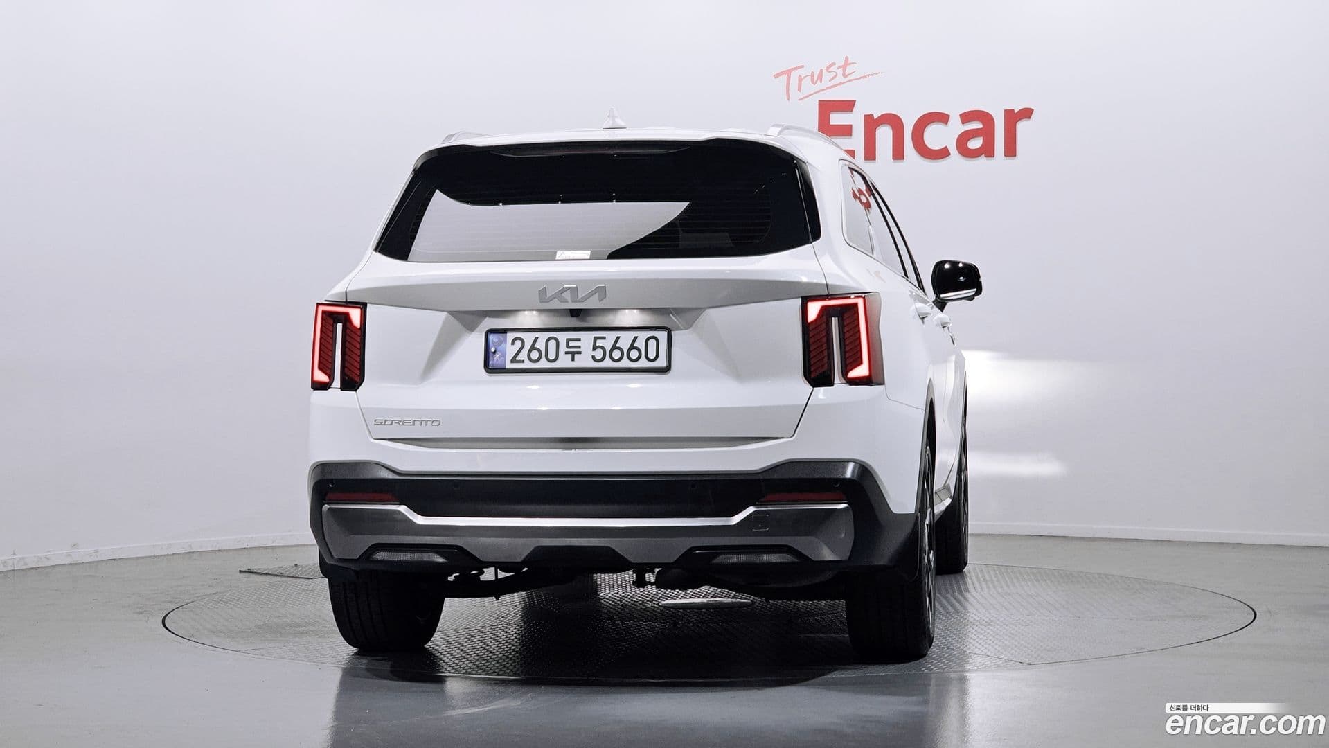 Main__Slider__Photo:Sorento Kia 2024.9-3