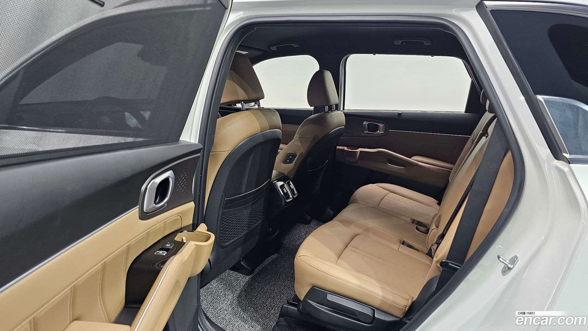 Main__Slider__Photo:Sorento Kia 2024.9-10