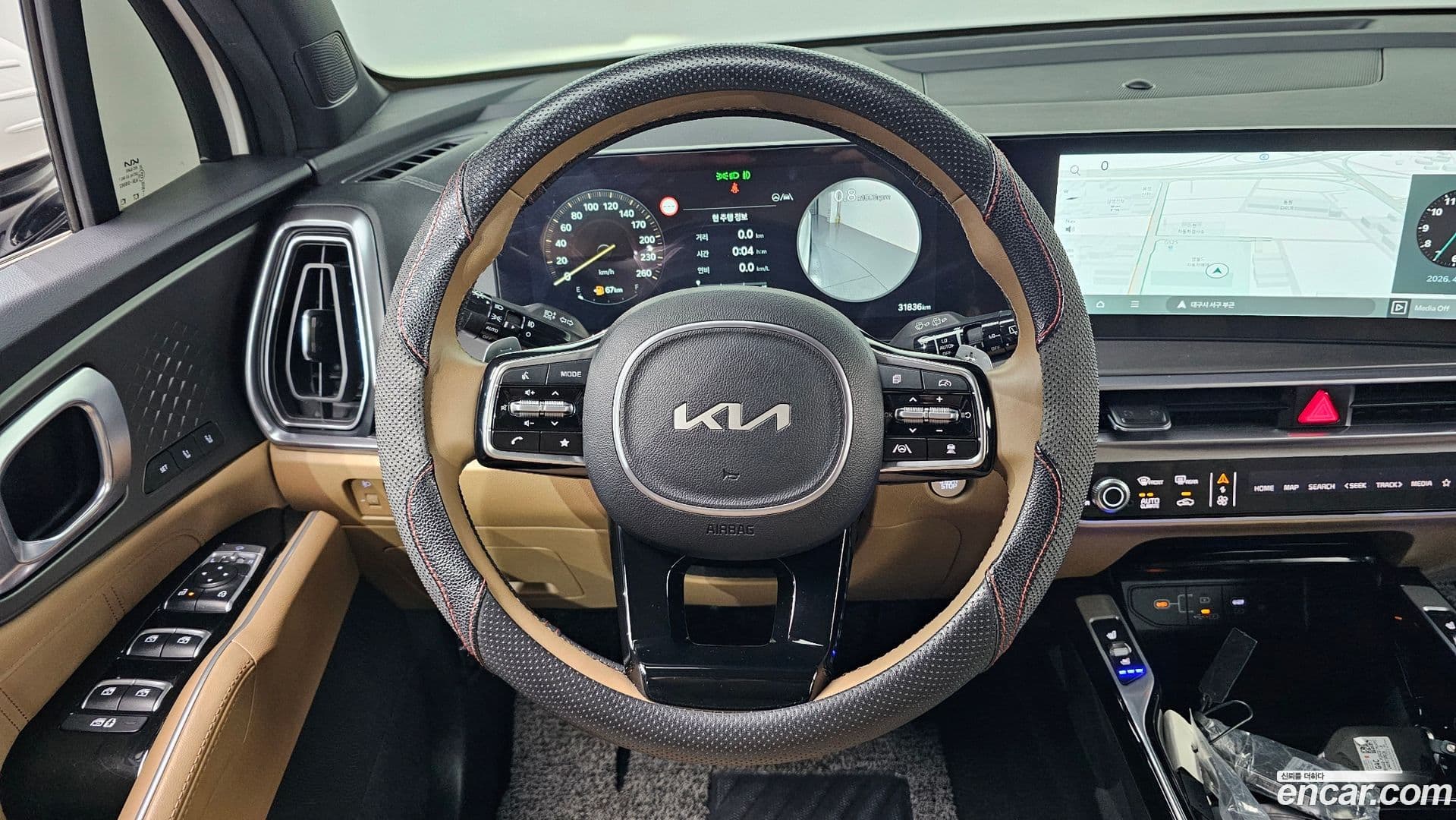 Main__Slider__Photo:Sorento Kia 2024.9-12
