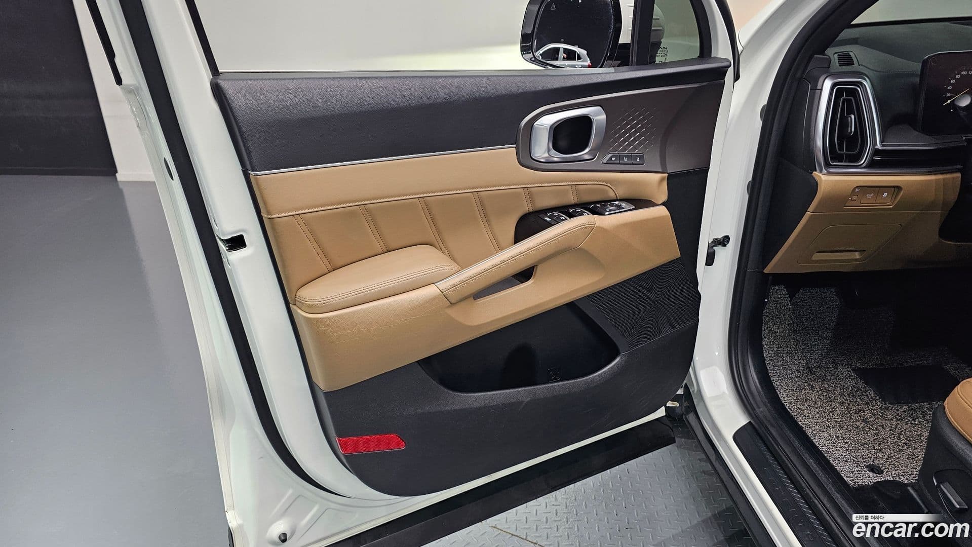 Main__Slider__Photo:Sorento Kia 2024.9-23
