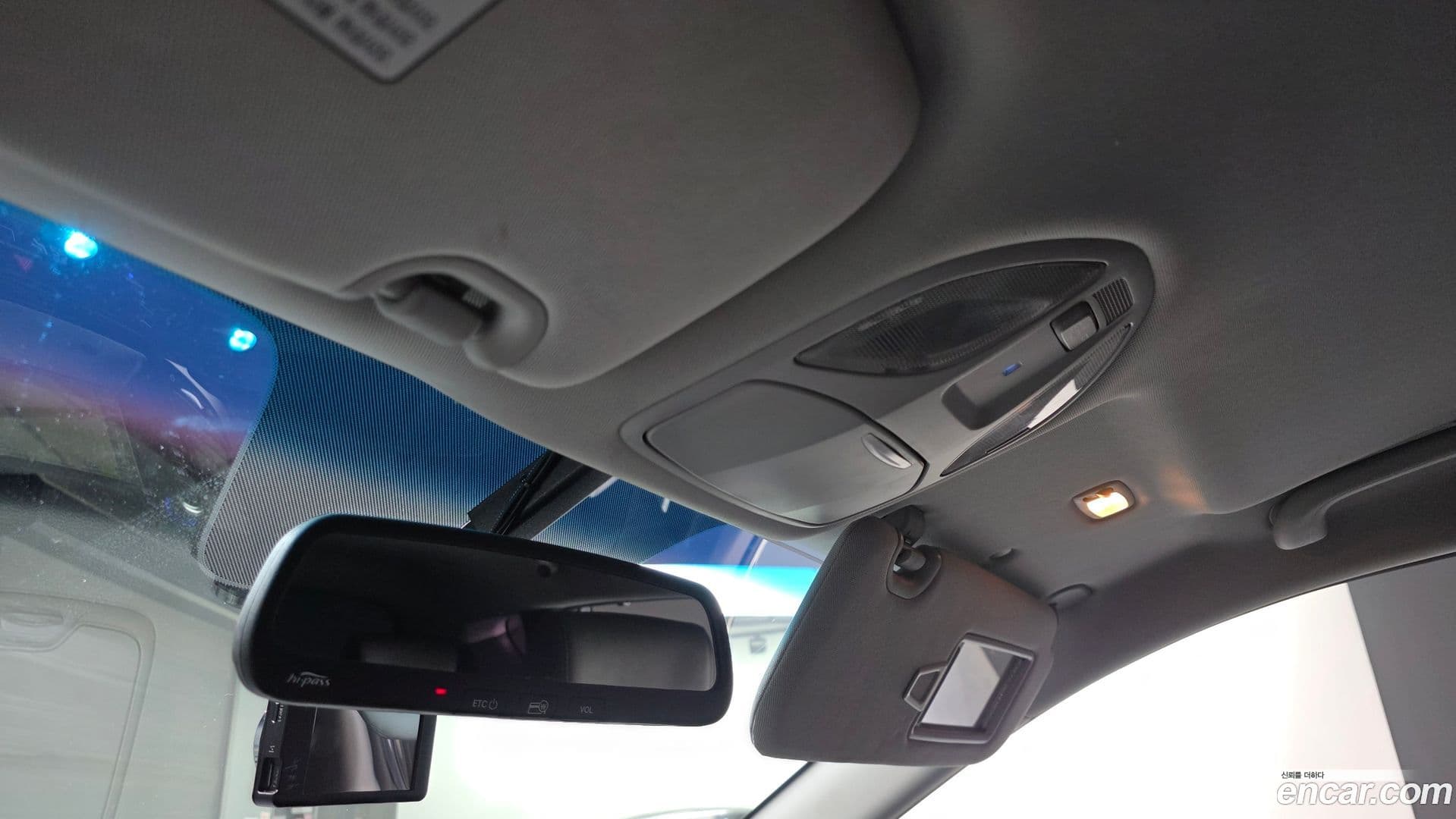 Main__Slider__Photo:Santafe Hyundai 2016.4-18