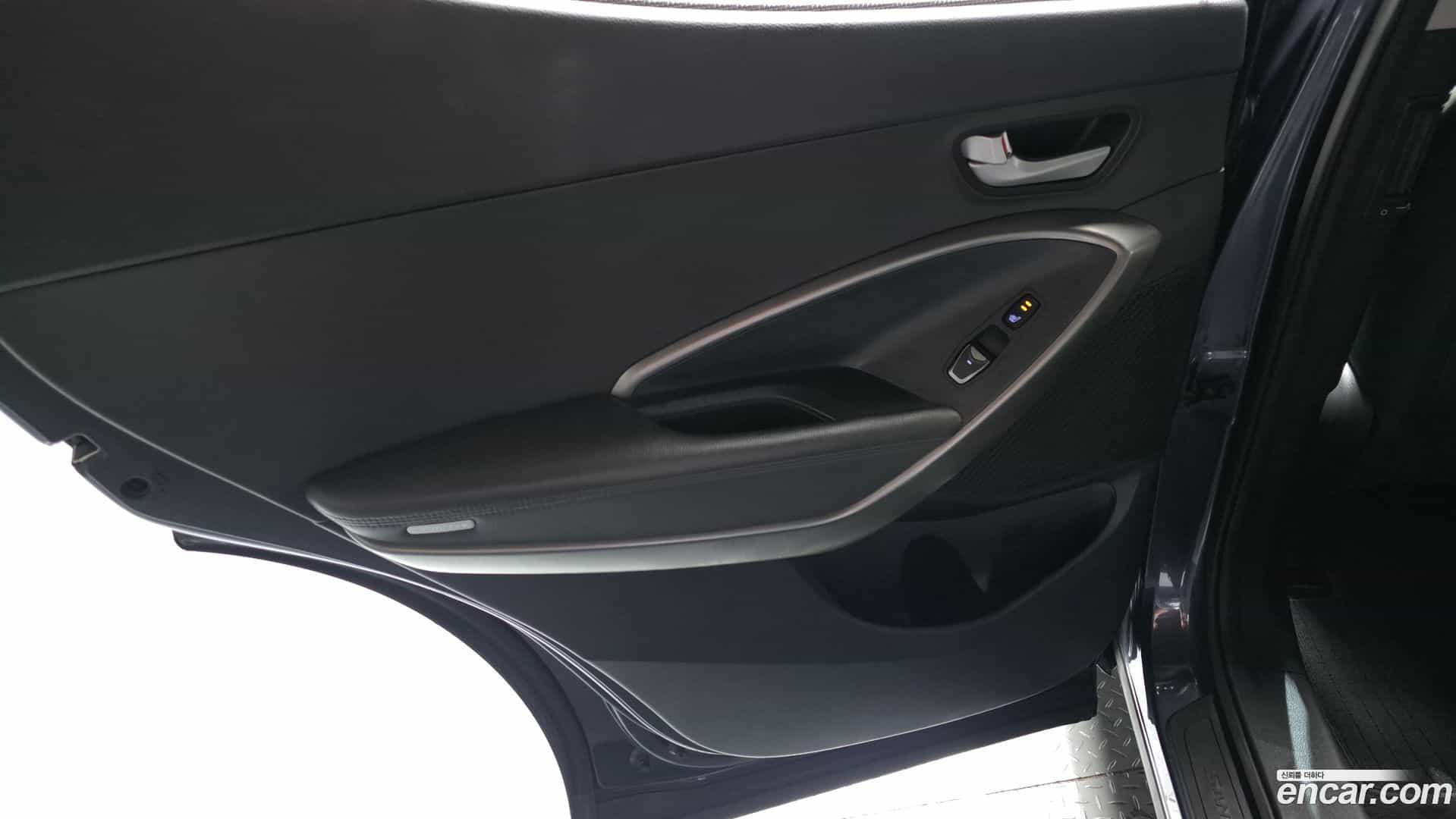 Santafe Hyundai 2016.4-INNER-035