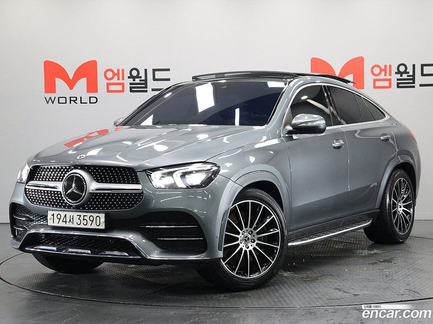 Main__Slider__Photo:GLE-Class Mercedes-Benz 2022.0-0