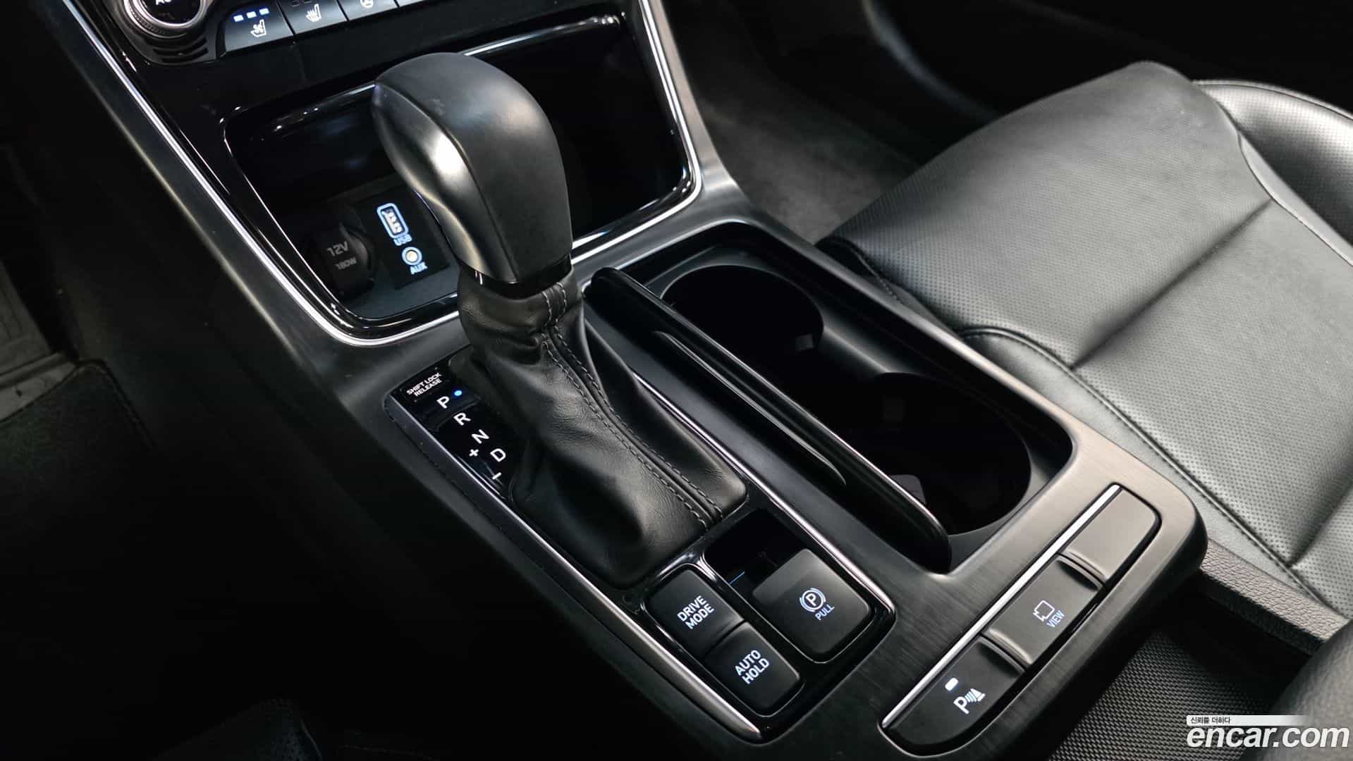 Grandeur Hyundai 2019.2-INNER-009