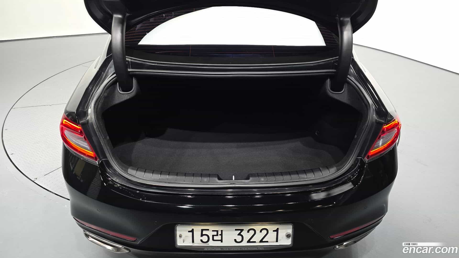 Grandeur Hyundai 2019.2-OPTION-024