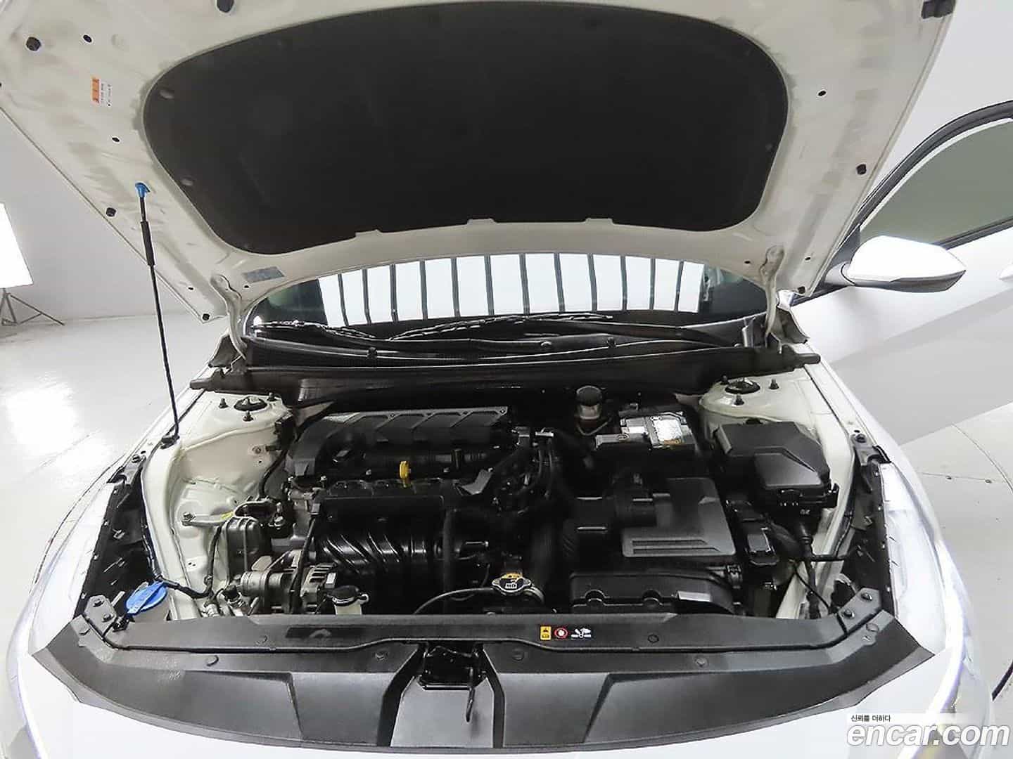 AVANTE Hyundai 2021.3-OUTER-006